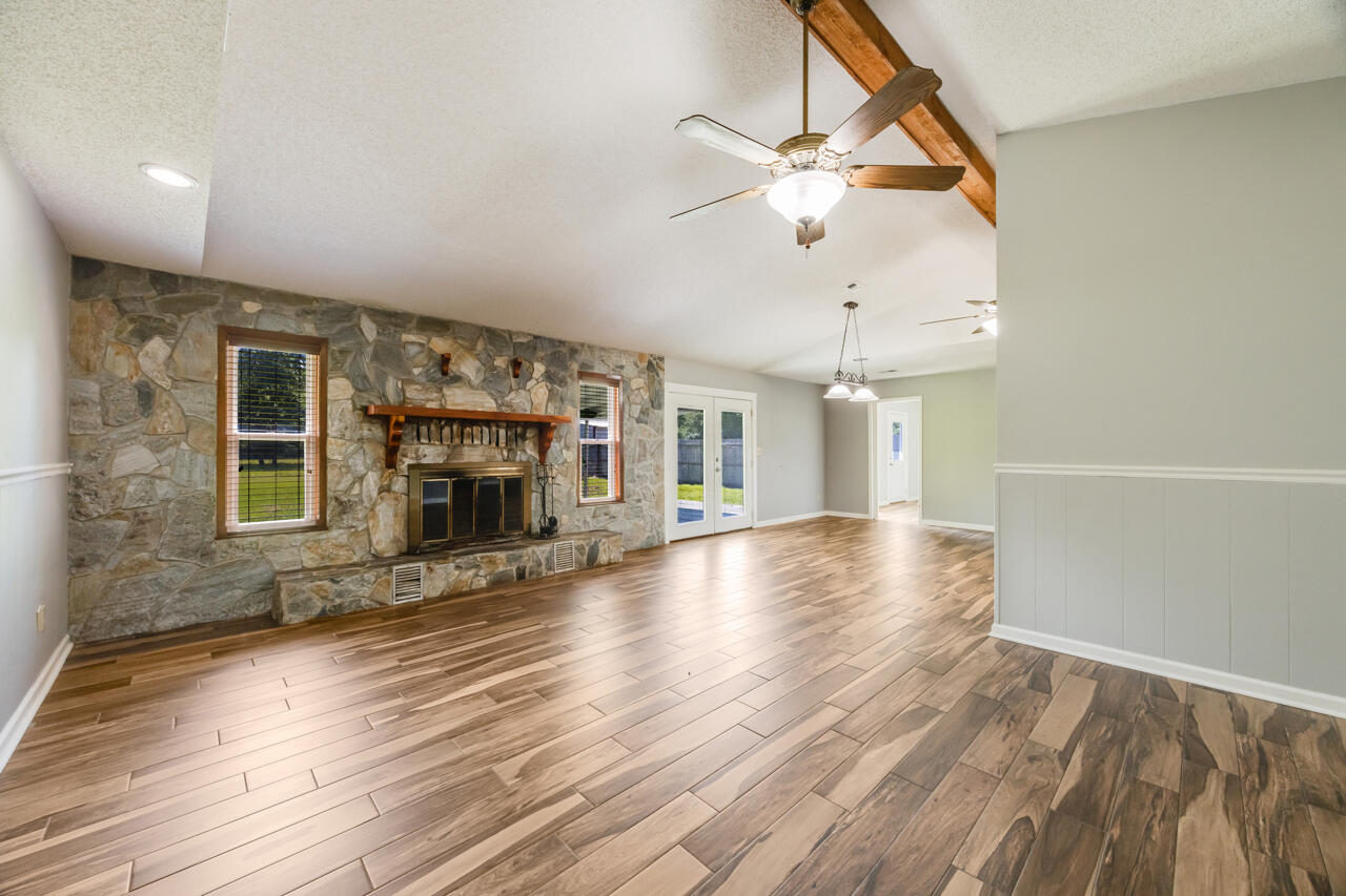 BAKER HEIGHTS - Residential