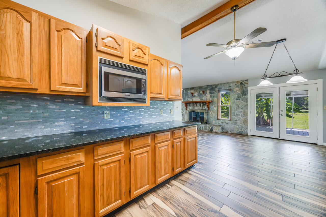 BAKER HEIGHTS - Residential