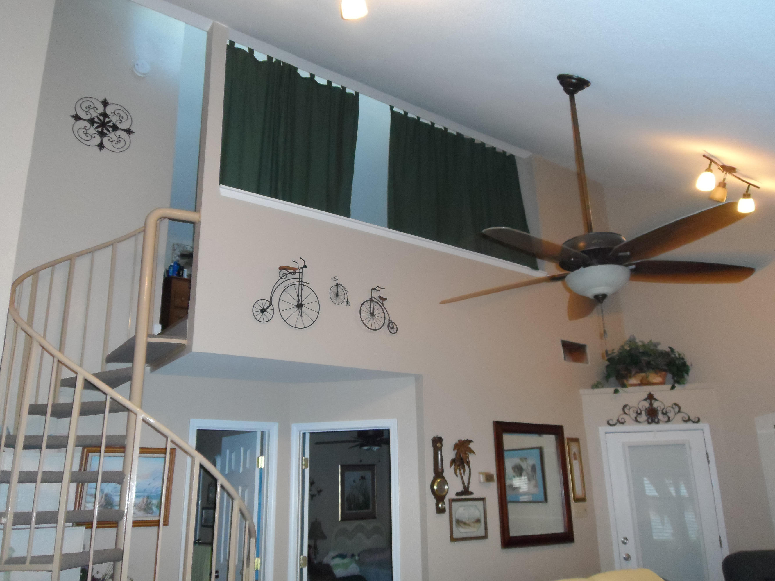 HUCK & TOM'S - Residential