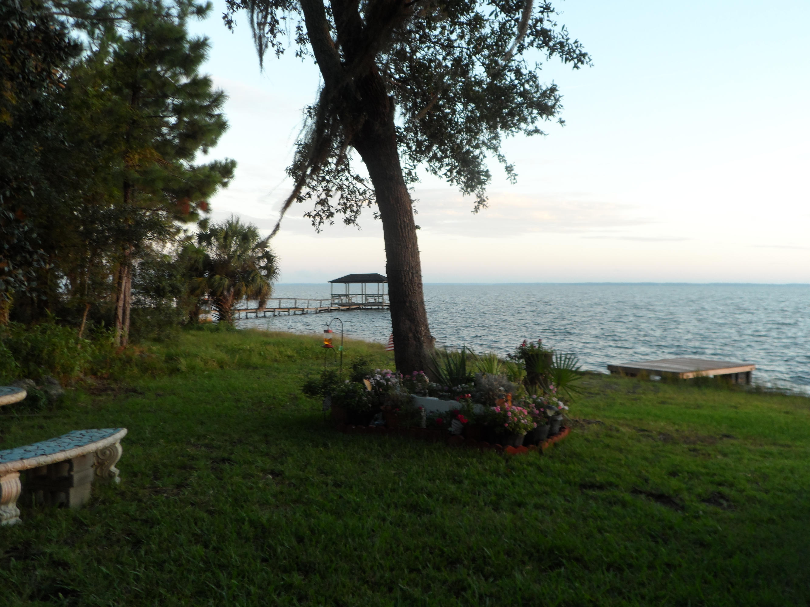 HUCK & TOM'S - Residential