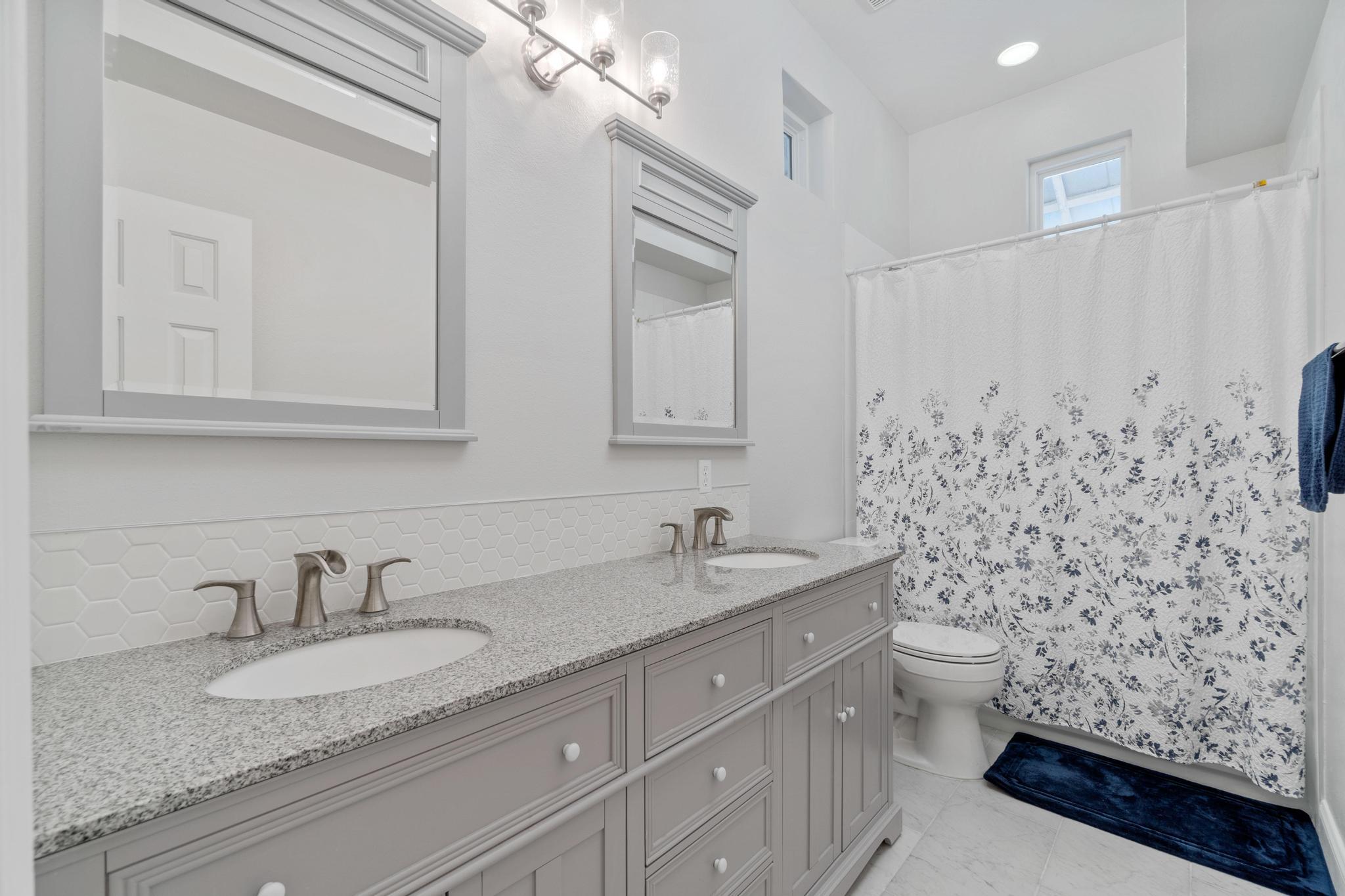 CRYSTAL BEACH - Residential
