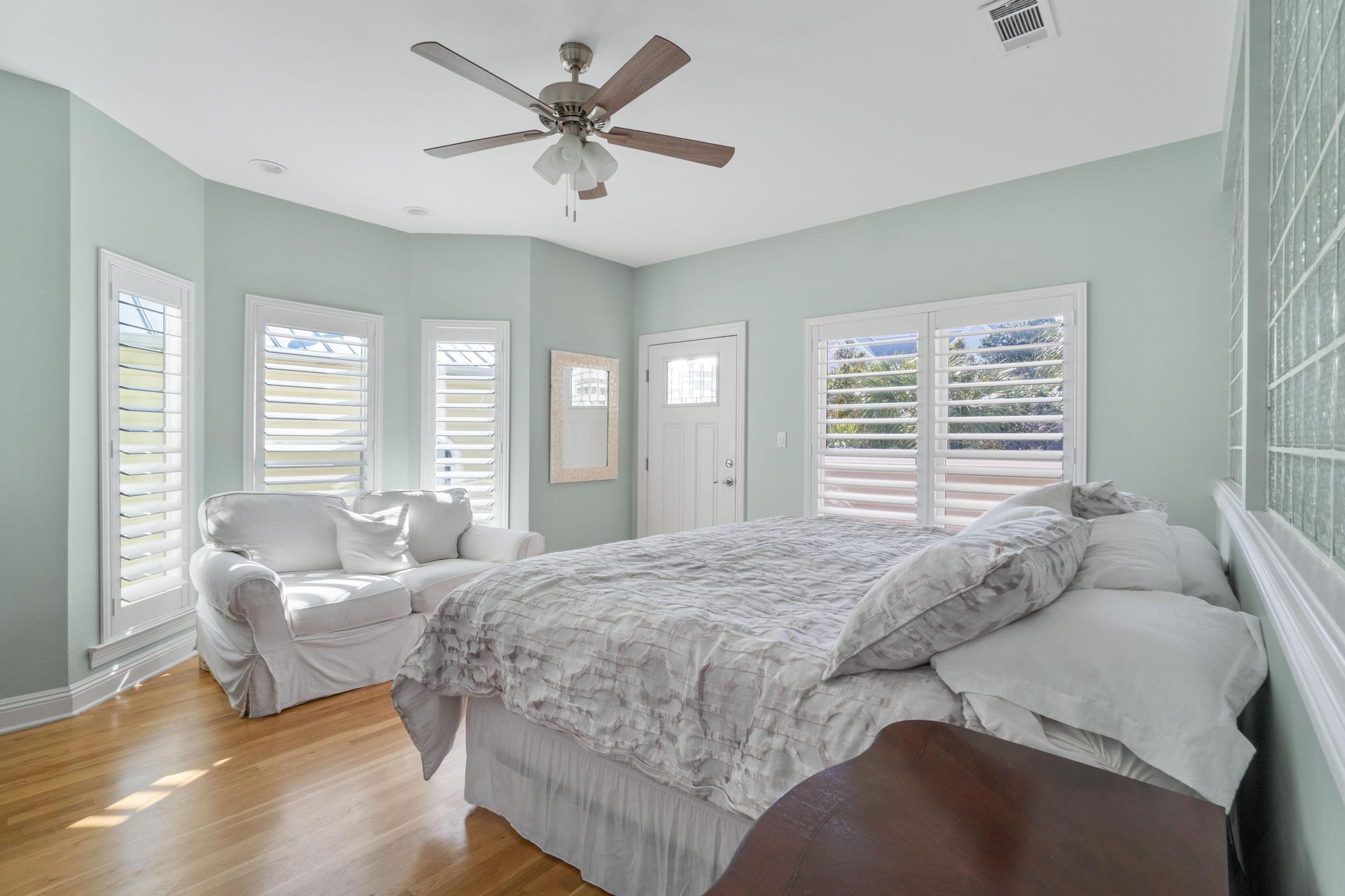 CRYSTAL BEACH - Residential