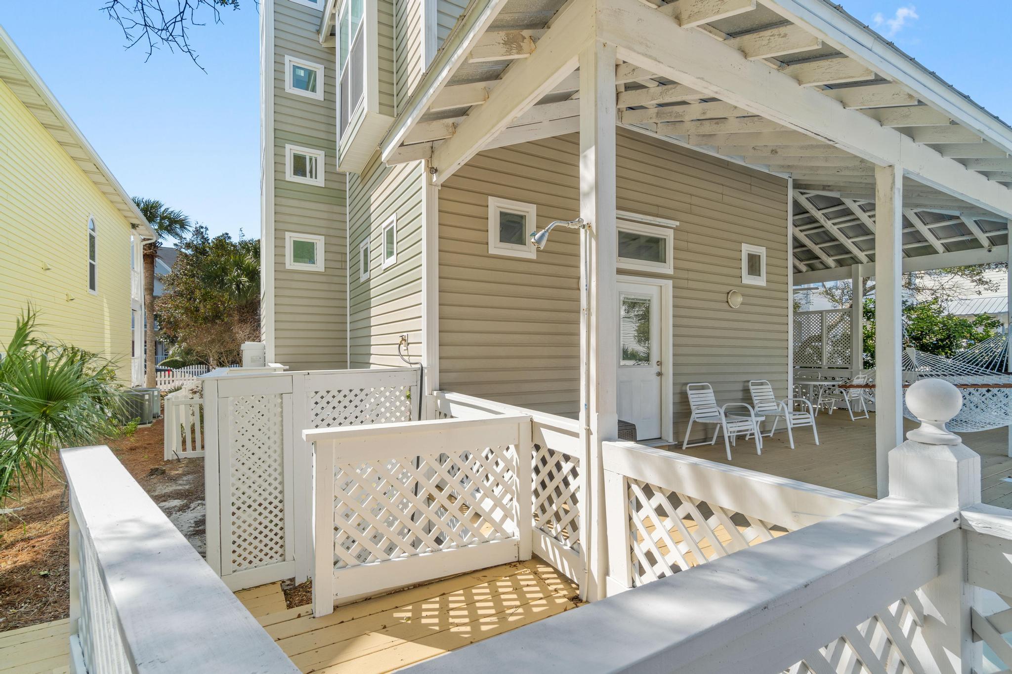 CRYSTAL BEACH - Residential