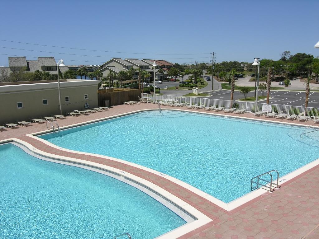 ARIEL DUNES II - Residential