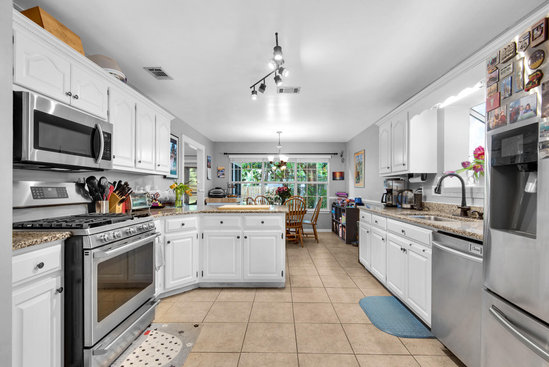 VILLAGE OF BOLTON AT BLUEWATER BAY - Residential