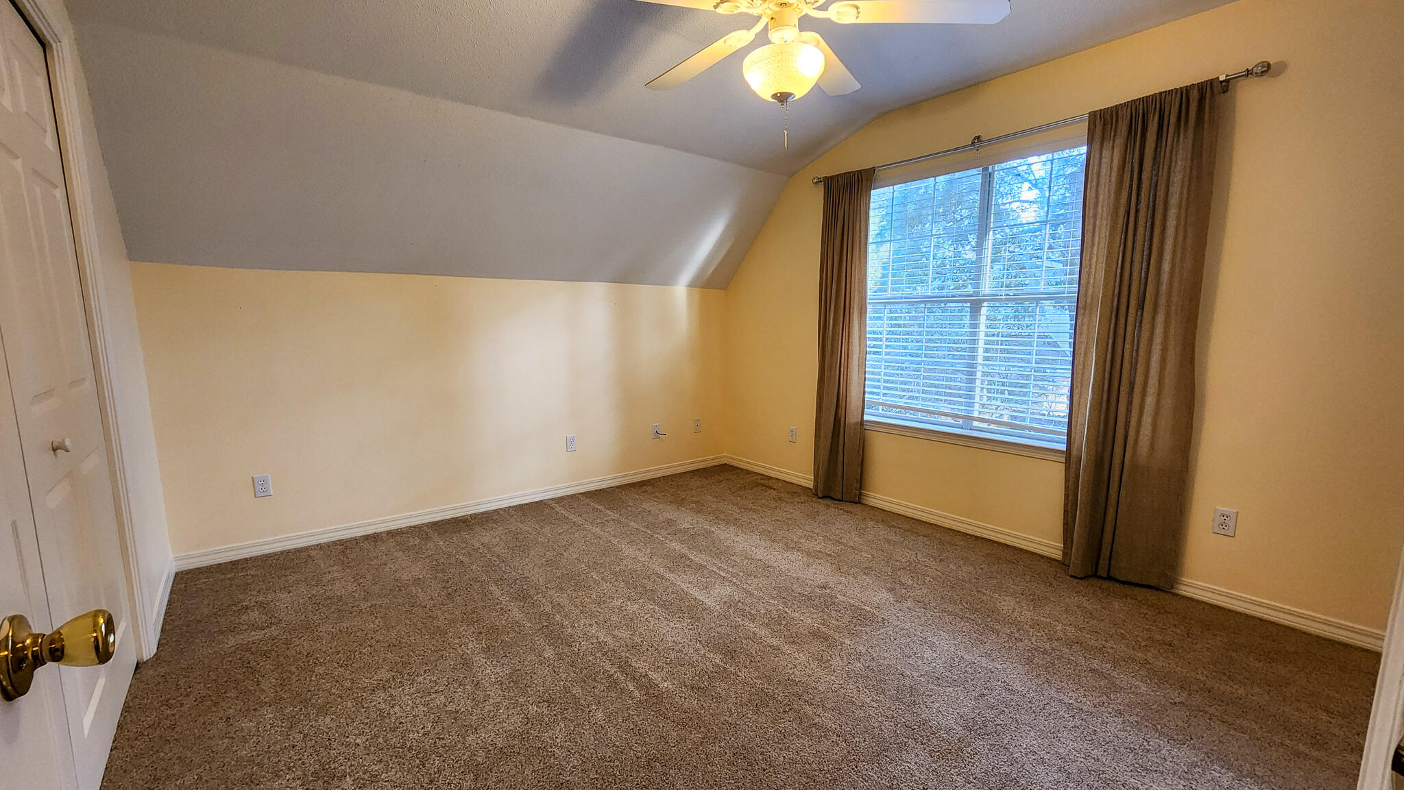 PALM SHORES - Residential