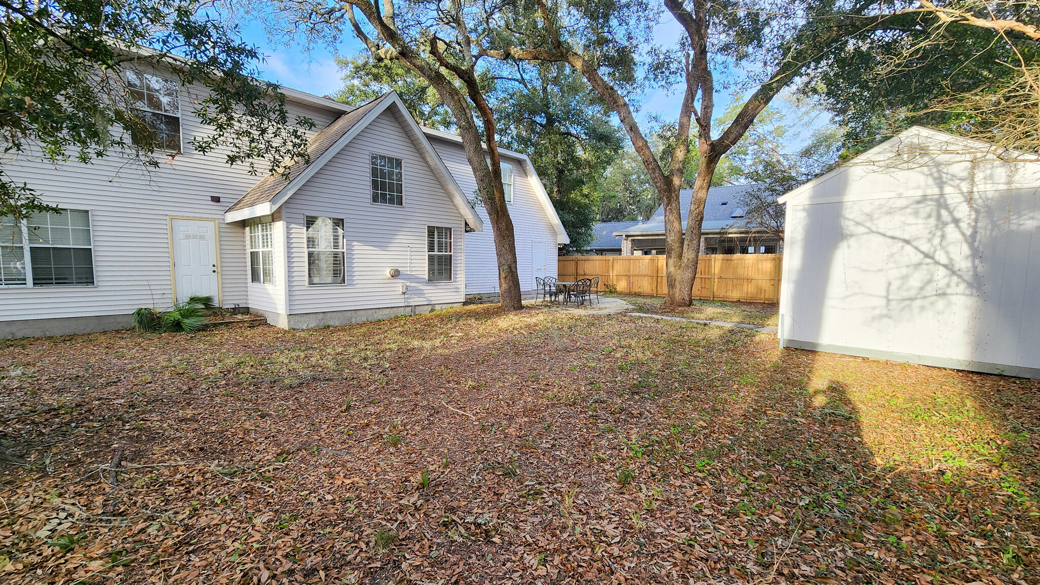 PALM SHORES - Residential