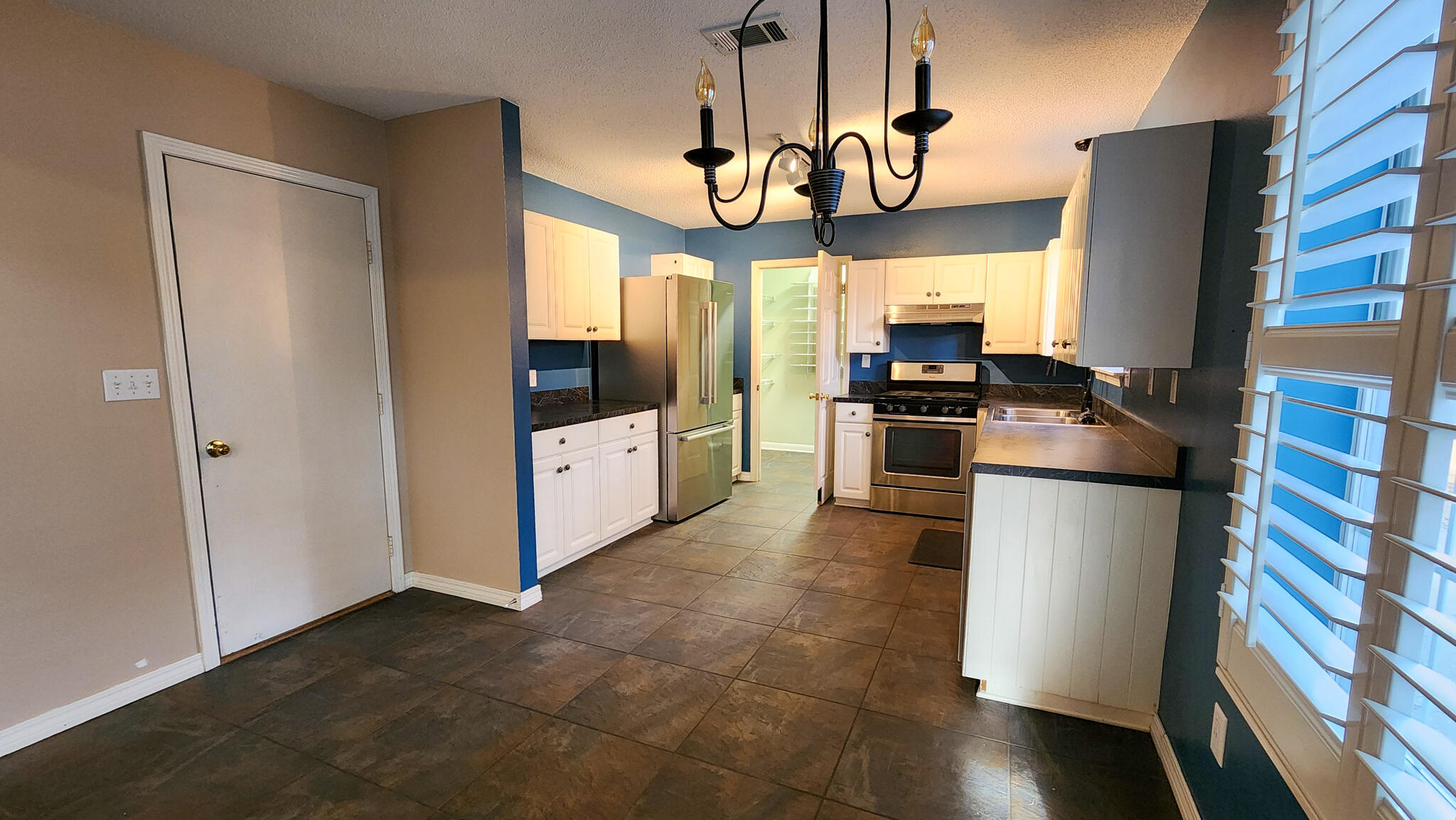 PALM SHORES - Residential