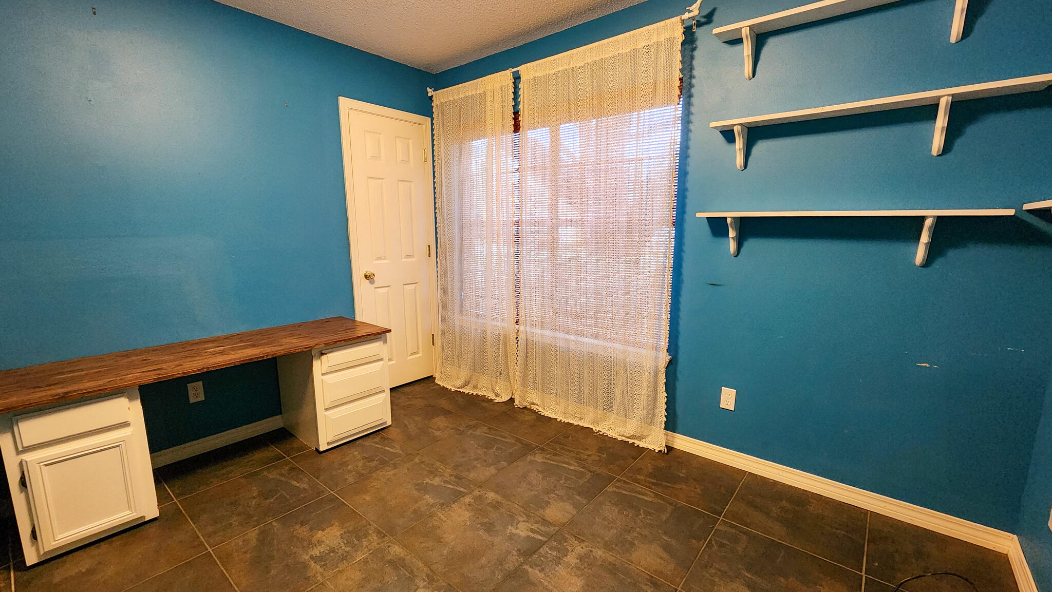 PALM SHORES - Residential