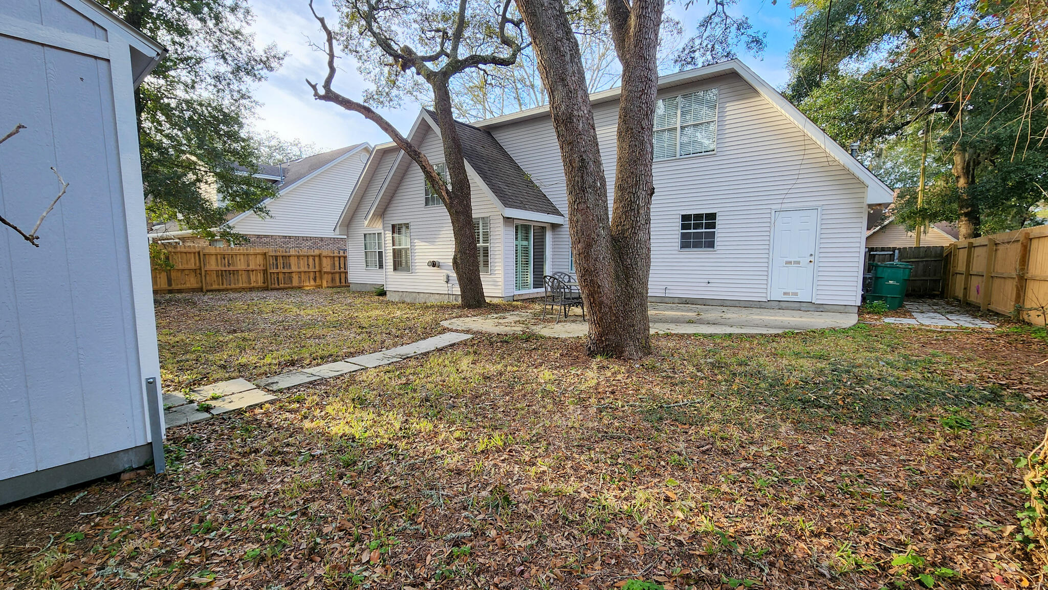 PALM SHORES - Residential