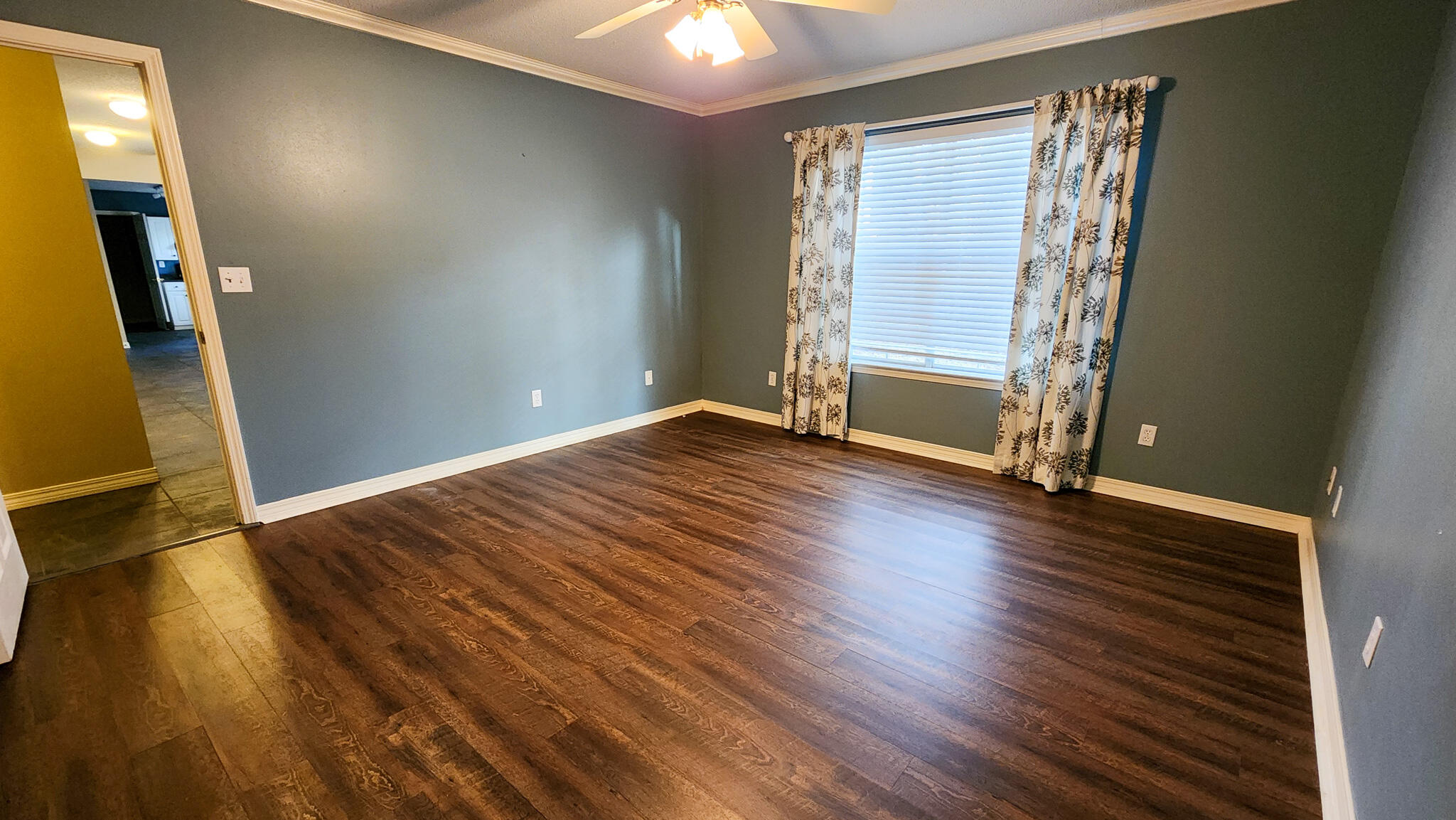 PALM SHORES - Residential