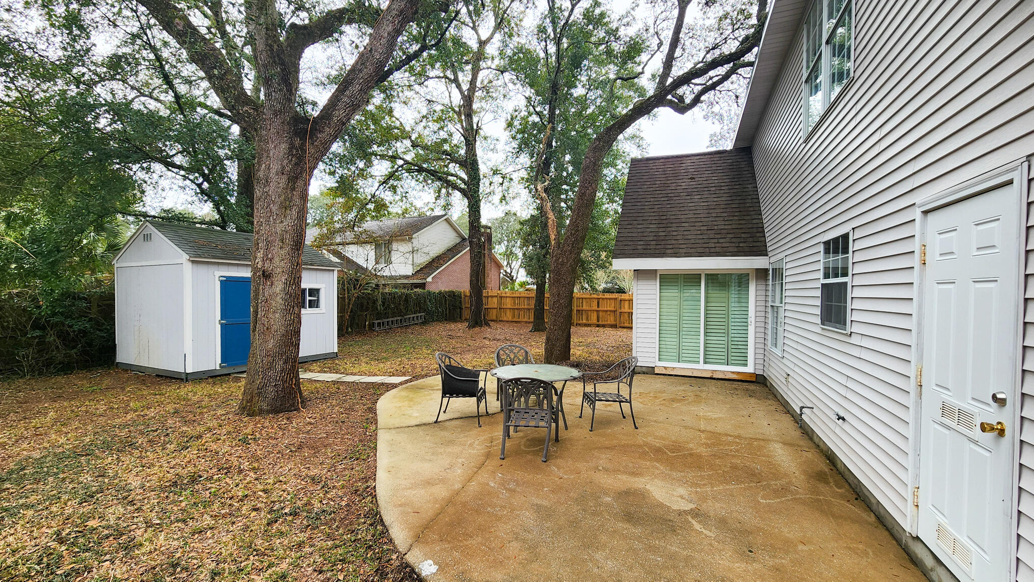 PALM SHORES - Residential