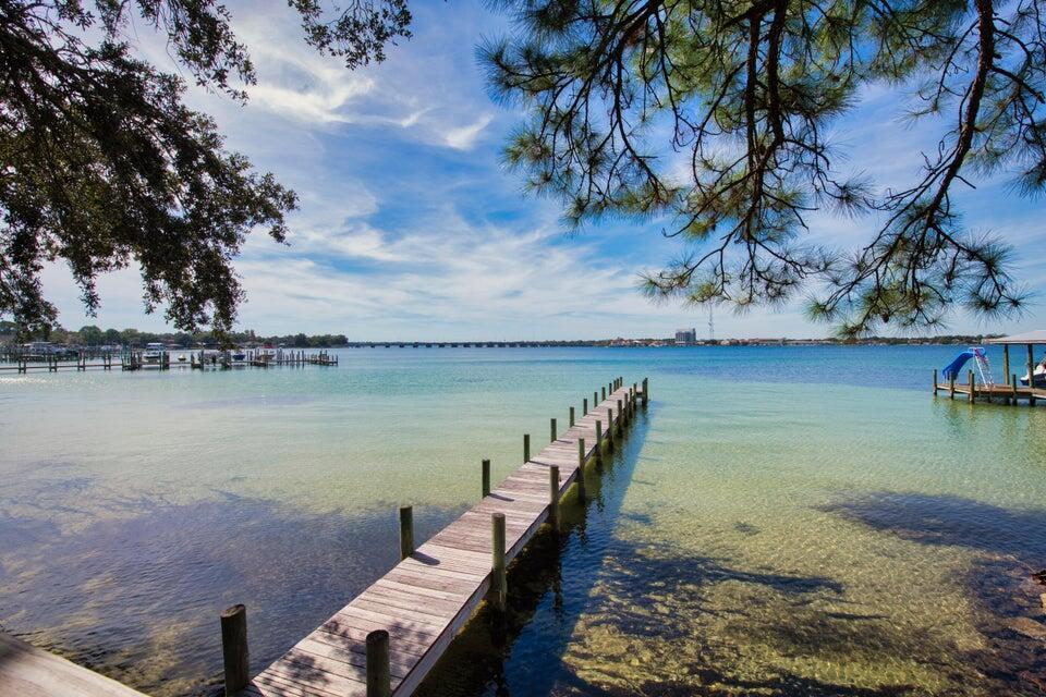 PALM SHORES - Residential