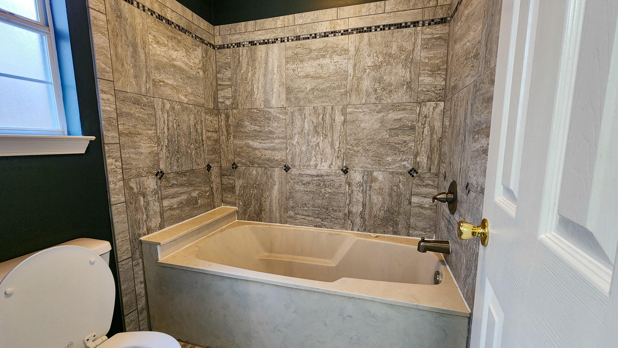 PALM SHORES - Residential