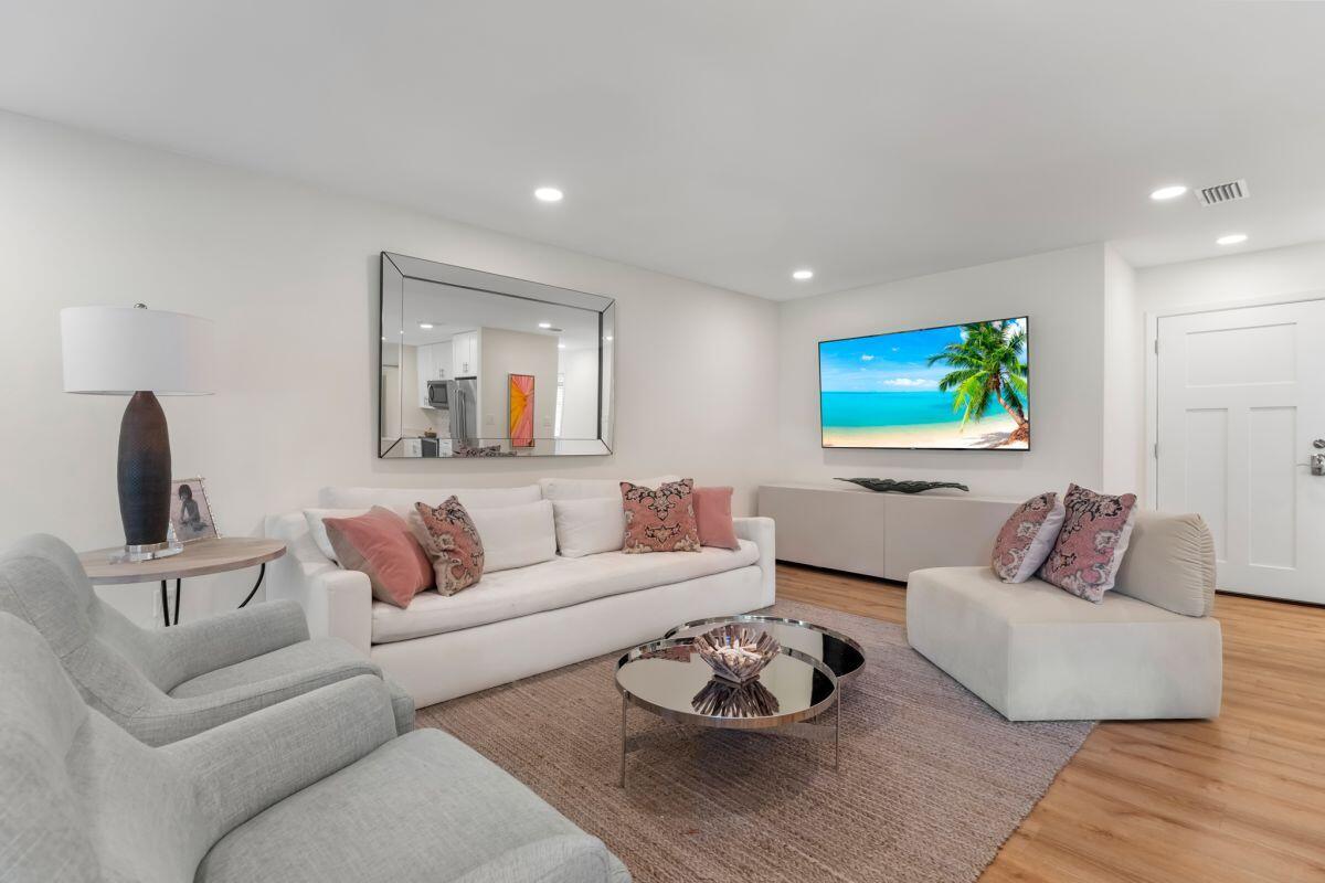 The BEST of all worlds.....a condo association that maintains the exterior and a free standing home without sharing walls with others! This cute, 1 level cottage boasts fresh paint throughout and a complete remodel of both bathrooms! The enclosed the sun porch, captures pretty views of the Links 12th fairway and increases your living area substantially. Augusta Village is located on the Bay side of the Sandestin Golf and Beach Resort and just a quick golf cart ride to the beach, Grand Blvd, and Village of Baytowne Wharf. You have an attached carport and outdoor storage to store your golf cart and beach toys. Location is great and the price can't be beat. See this before it sells! Sandestin Golf and Beach Resort features more than seven miles of beaches and pristine bay front, four championship golf courses, 15 world-class tennis courts, pickleball courts, 108 catch and release ponds stocked with bass (no fishing license required), a 226-slip marina, a fitness center, spa and celebrity chef dining. Shop, dine and play at the charming pedestrian village, The Village of Baytowne Wharf and more. Inside the gates of the resort, residents of the 72 distinctly different neighborhoods enjoy a balanced lifestyle of high-class living, spanning 2,400 acres from the beach to the bay. There are just over 4600 properties within the gates which offer 24 hrs./day gated security. Everything within the gates of the resort is accessible by golf cart or bicycle. The entire resort is interconnected by miles of pedestrian, bike and golf cart paths that weave through groves of live oaks, meandering past natural lagoons, fountains, man-made lakes, and meticulously landscaped fairways.
Just beyond the gates, Grand Blvd with its weekly farmers market, varied events and superb section of dining and shopping is readily accessible by golf cart. The Market Shops, on the south side of highway 98, boasting more dining and shopping choices, is easily accessible utilizing the tunnel beneath Hwy 98