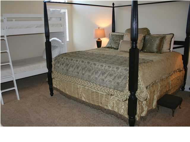 LAGUNA BEACH - Residential