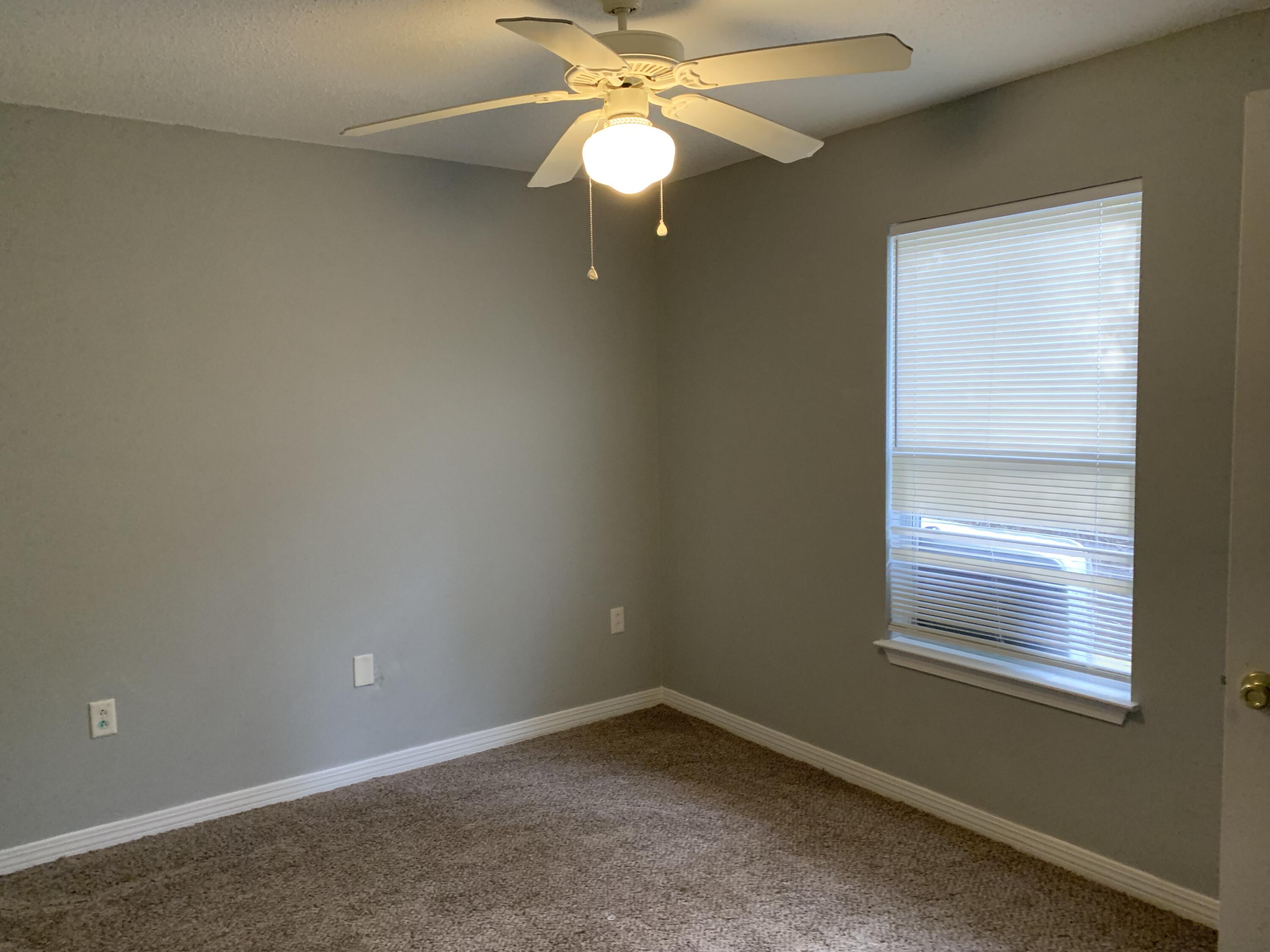 FREEPORT VILLAGE - Residential Lease