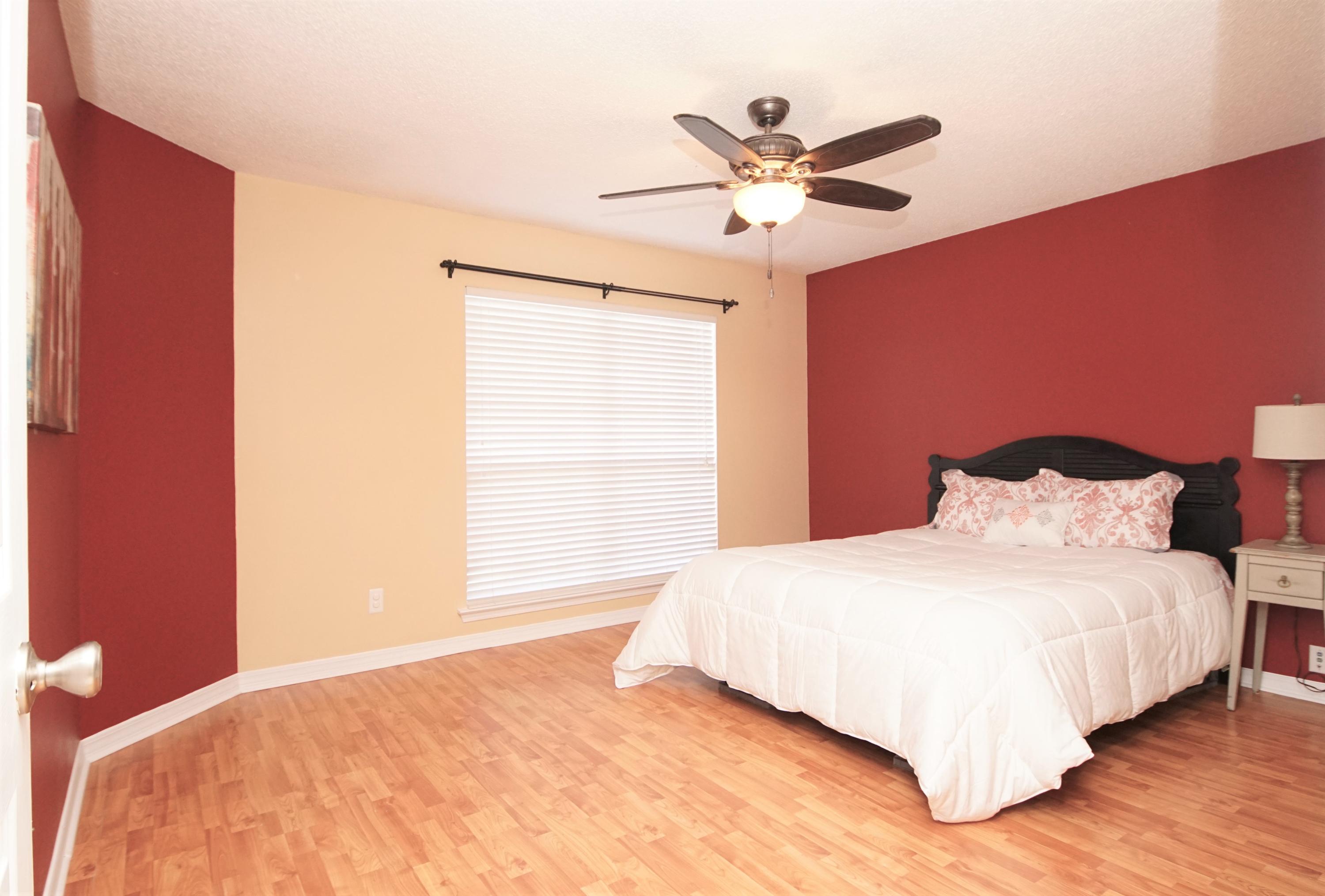 ROSS CROSSING - Residential