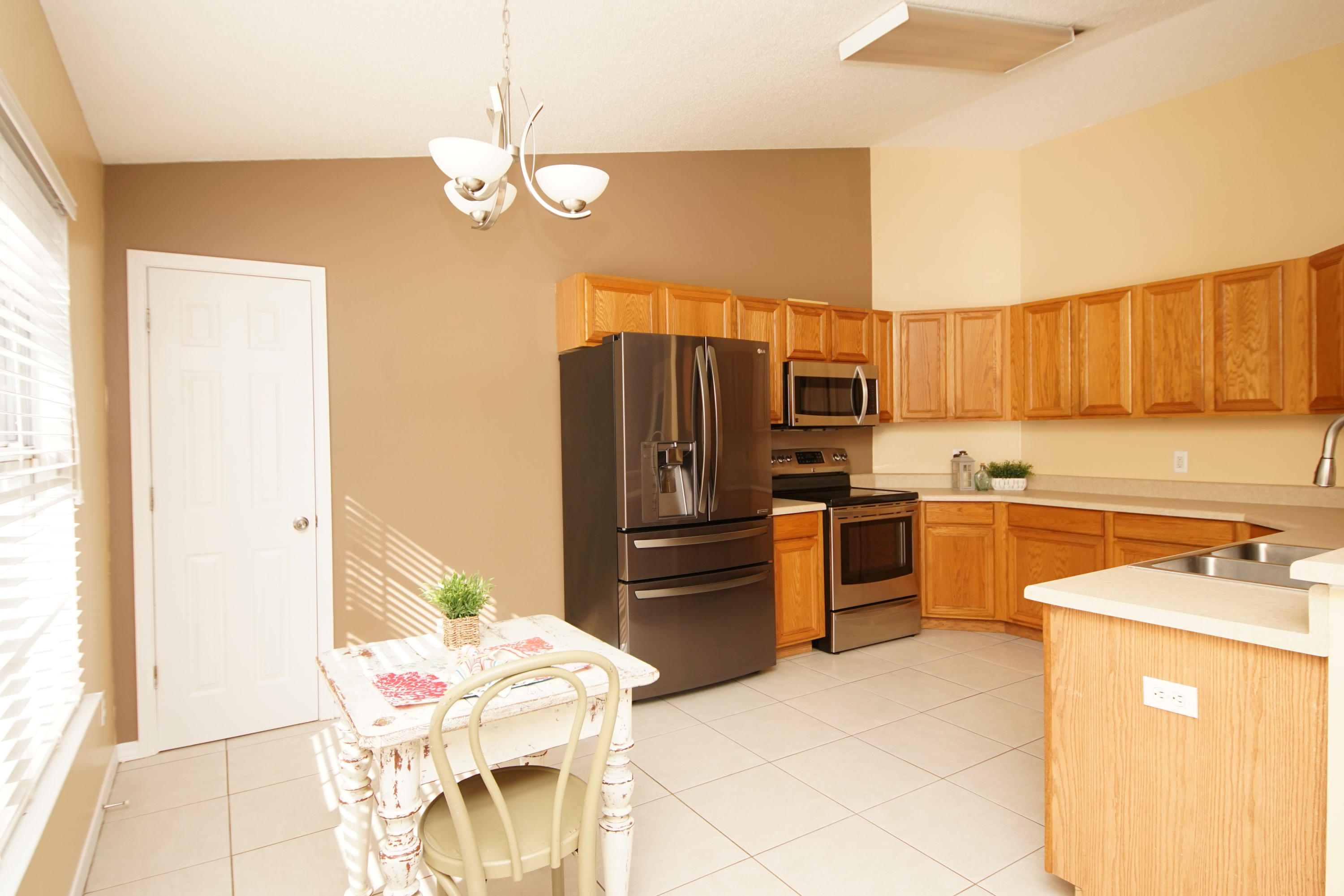 ROSS CROSSING - Residential