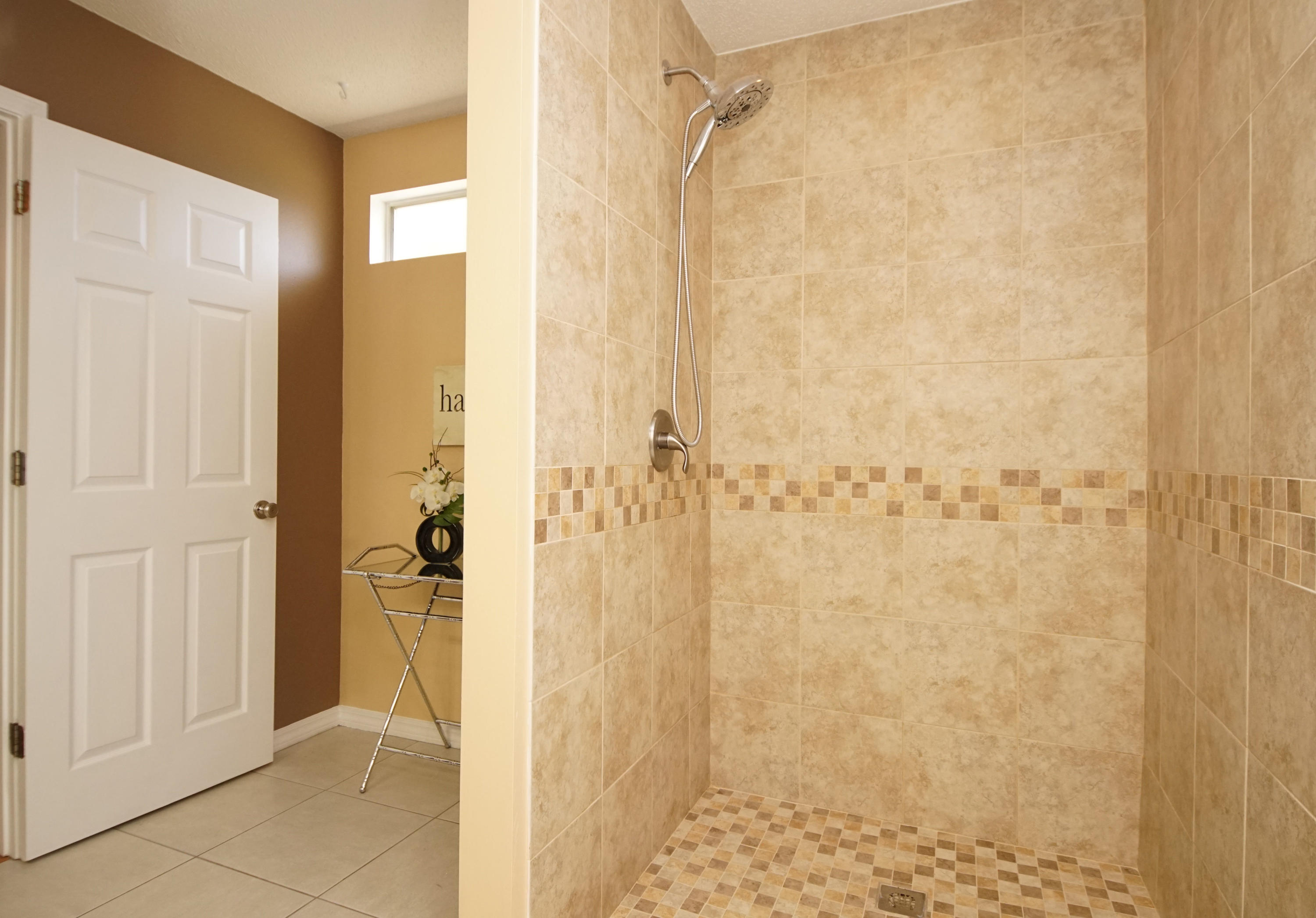 ROSS CROSSING - Residential