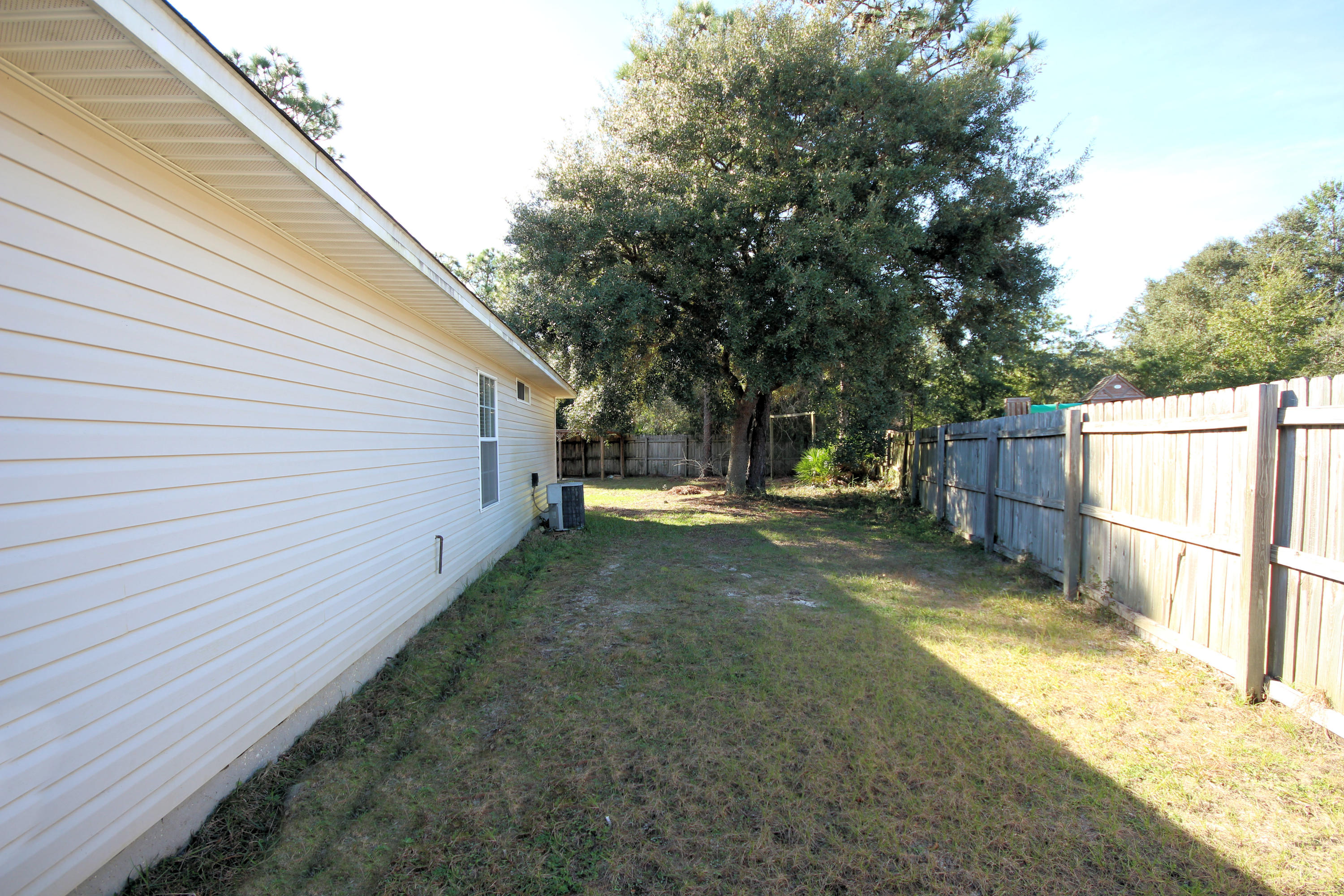 ROSS CROSSING - Residential