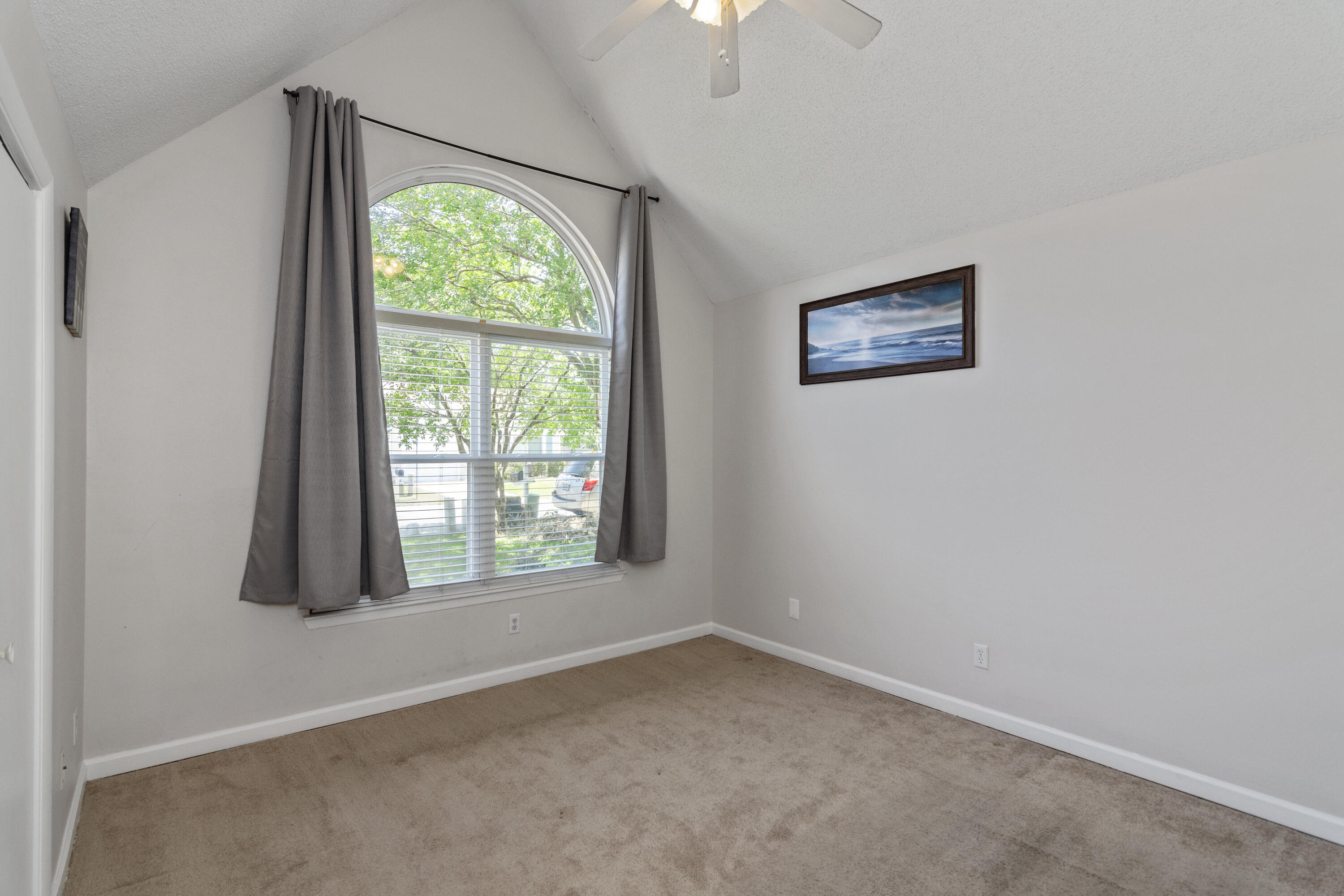 YORKTOWN AT WILLOW BEND - Residential Lease