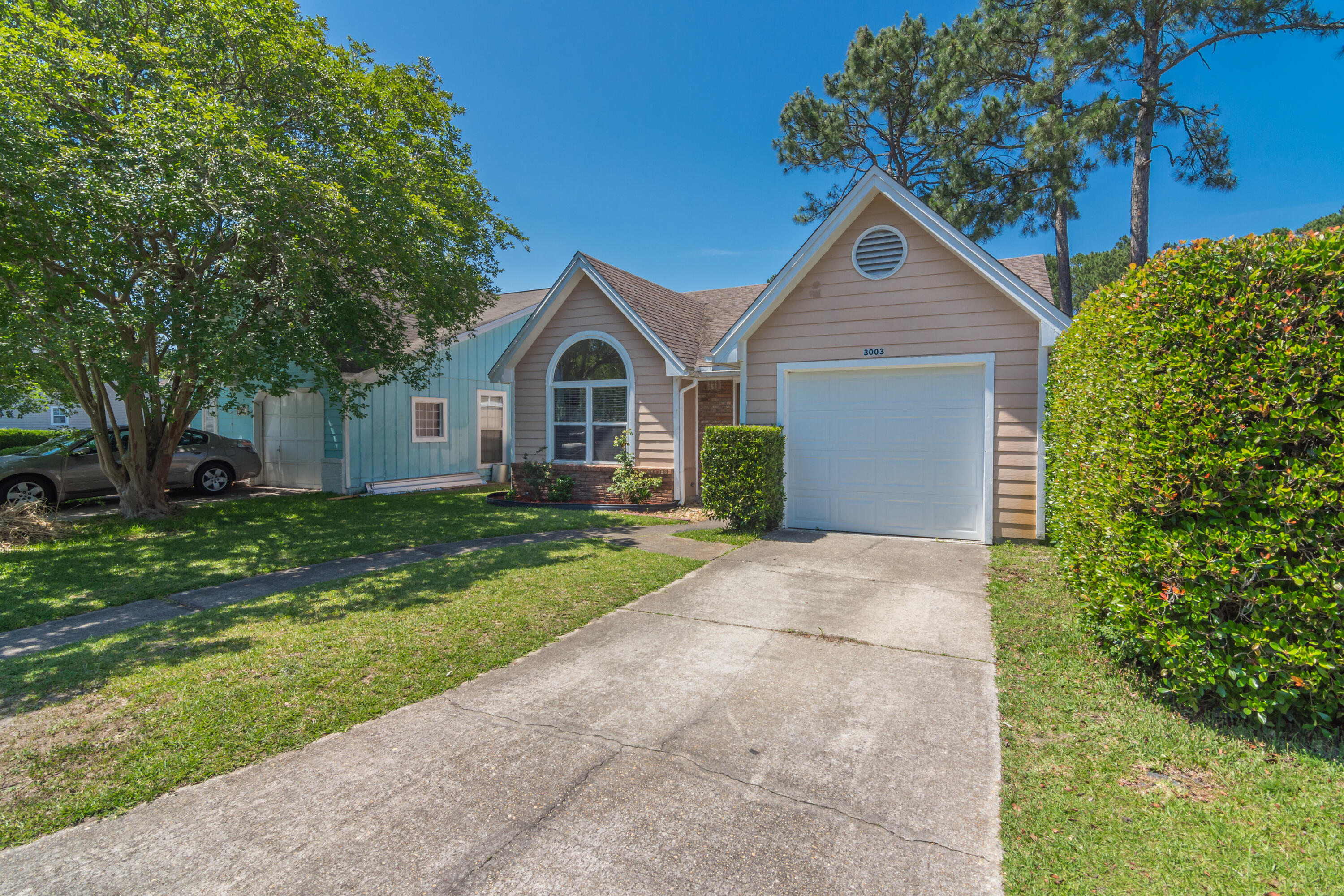 YORKTOWN AT WILLOW BEND - Residential Lease