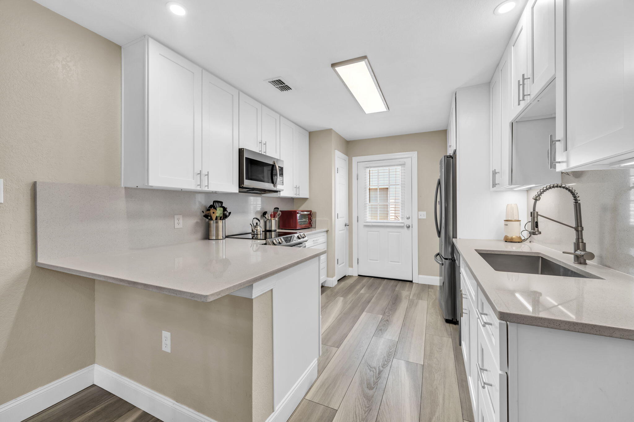 QUAIL RUN TOWNHOMES - Residential