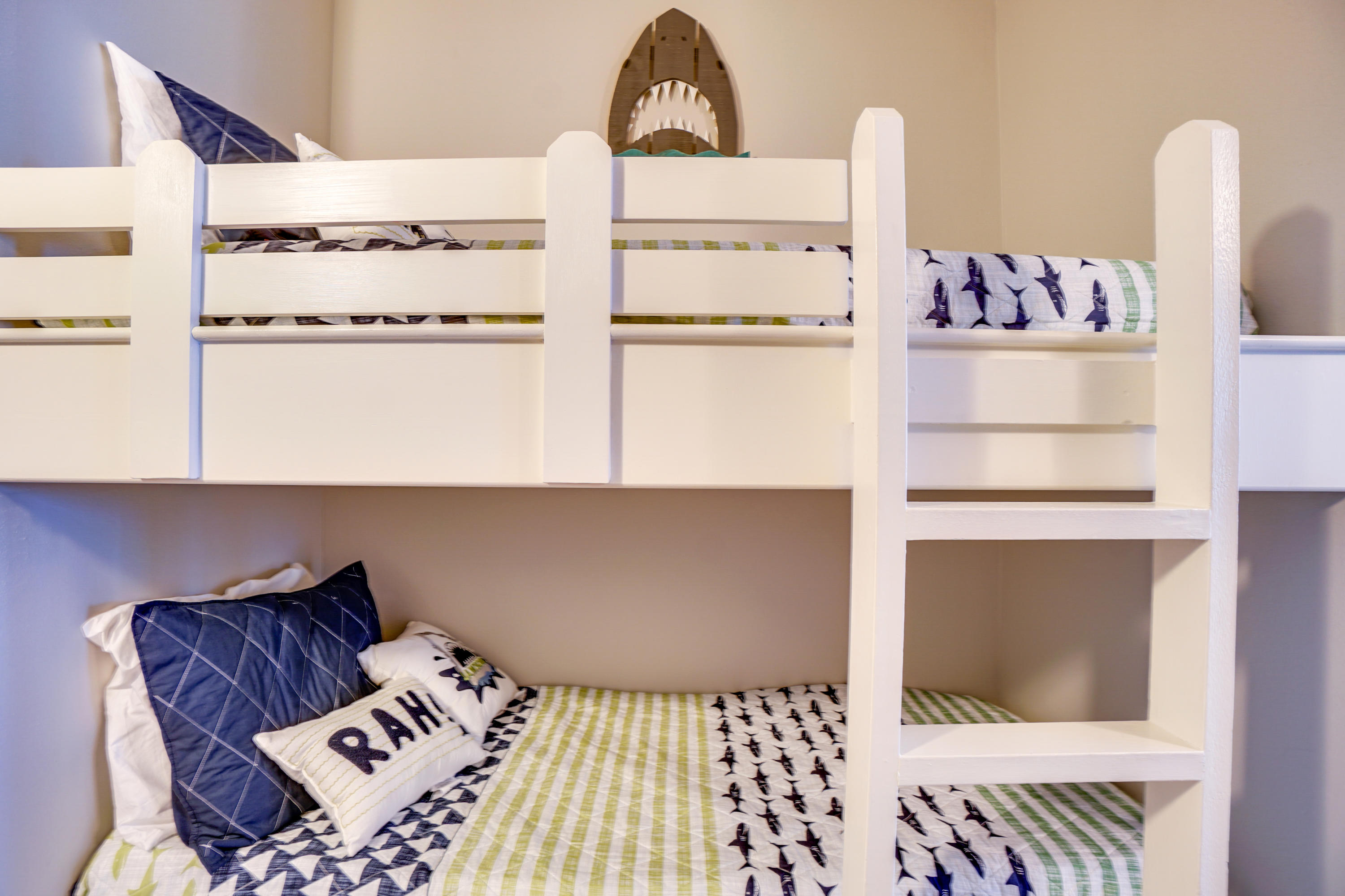 ARIEL DUNES I - Residential