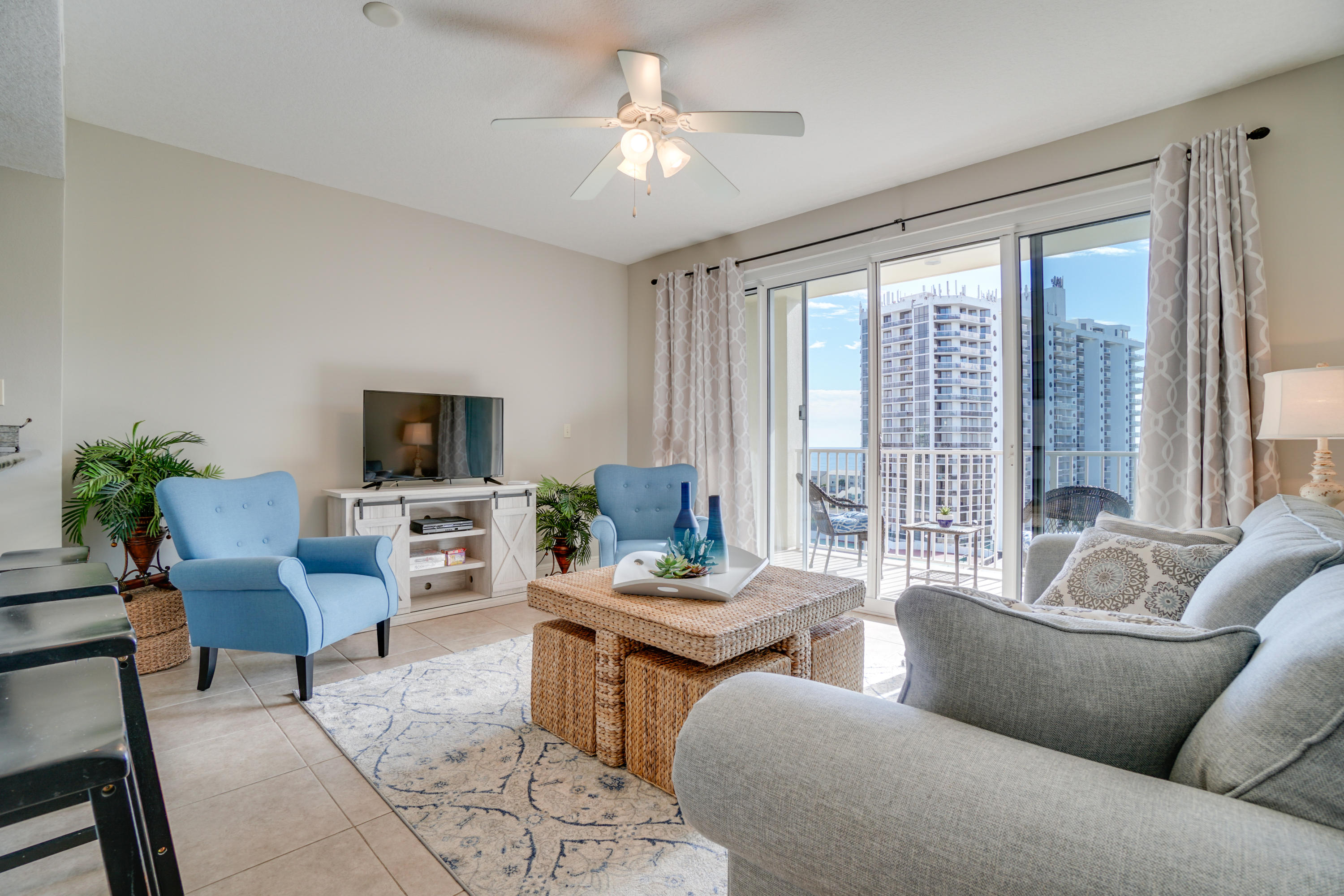 ARIEL DUNES I - Residential