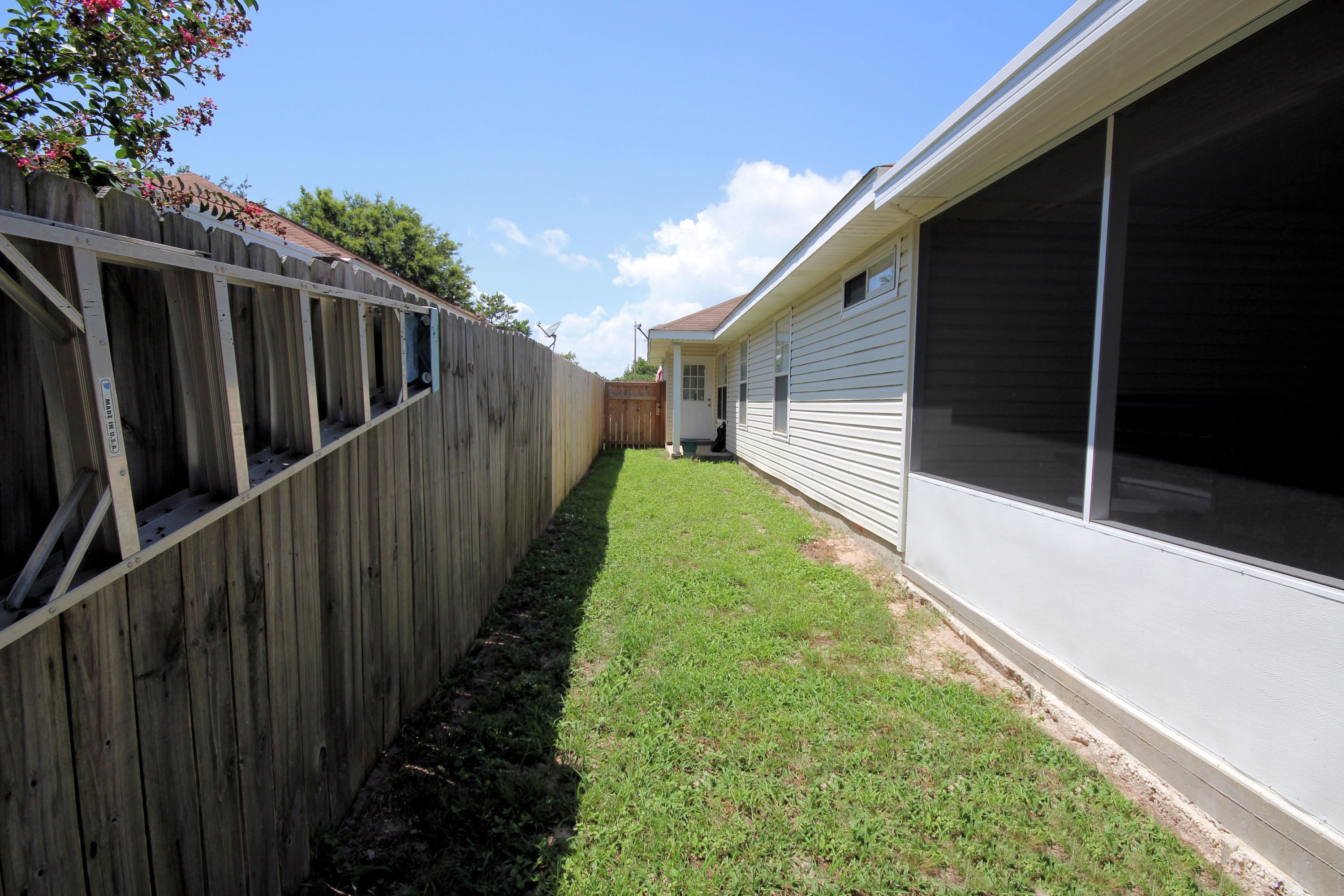 LIGHTHOUSE POINTE UNIT 3 - Residential