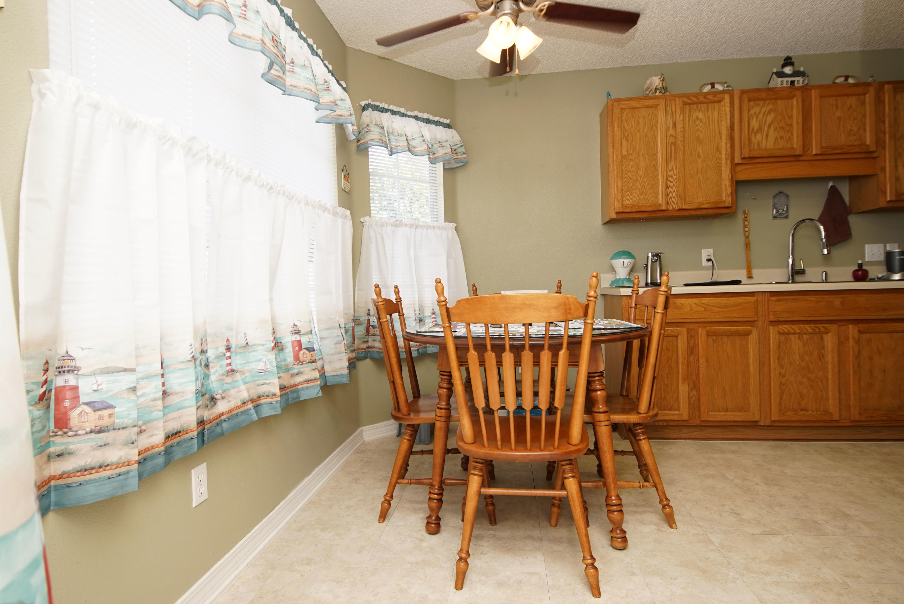 LIGHTHOUSE POINTE UNIT 3 - Residential