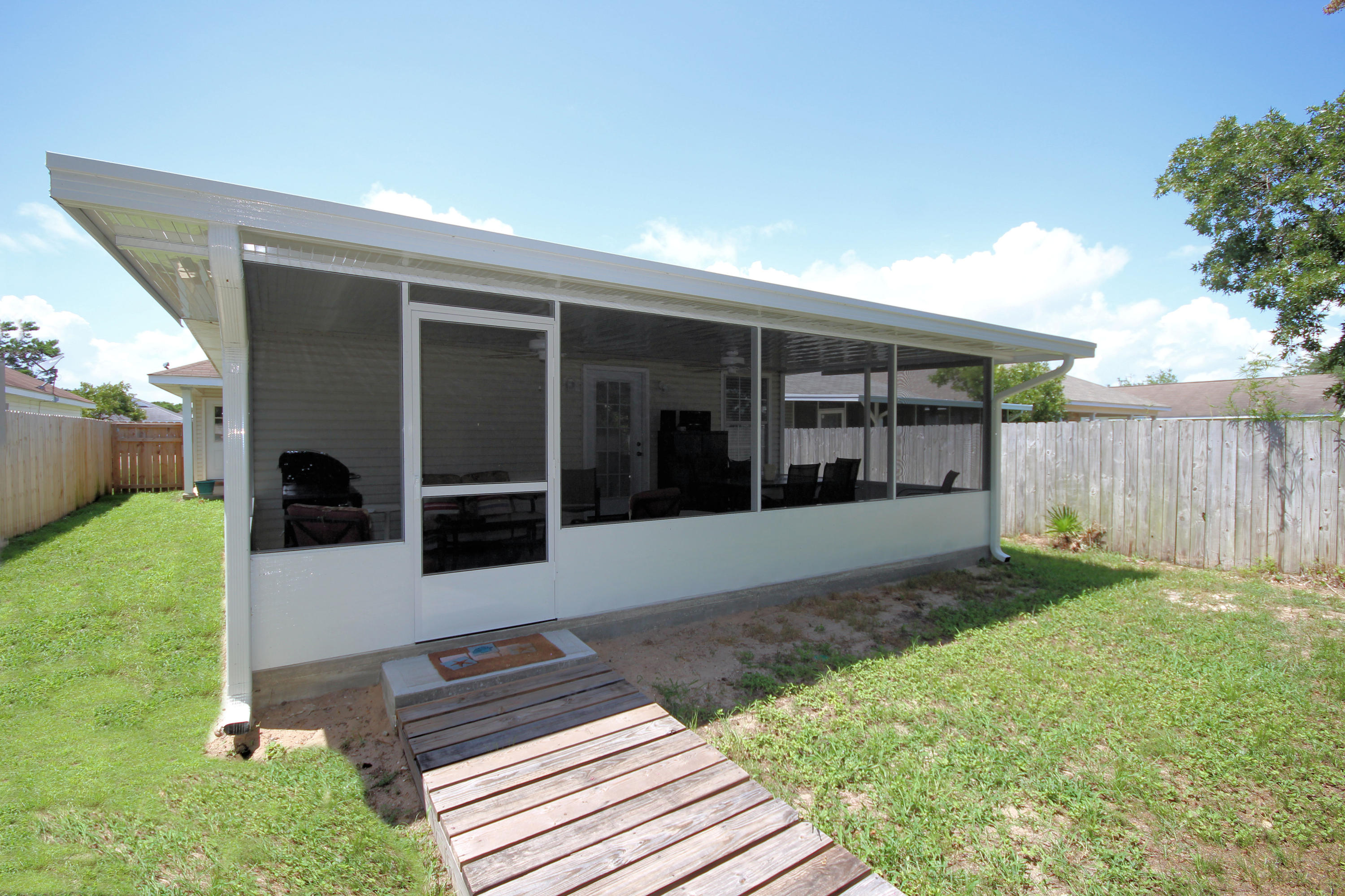 LIGHTHOUSE POINTE UNIT 3 - Residential