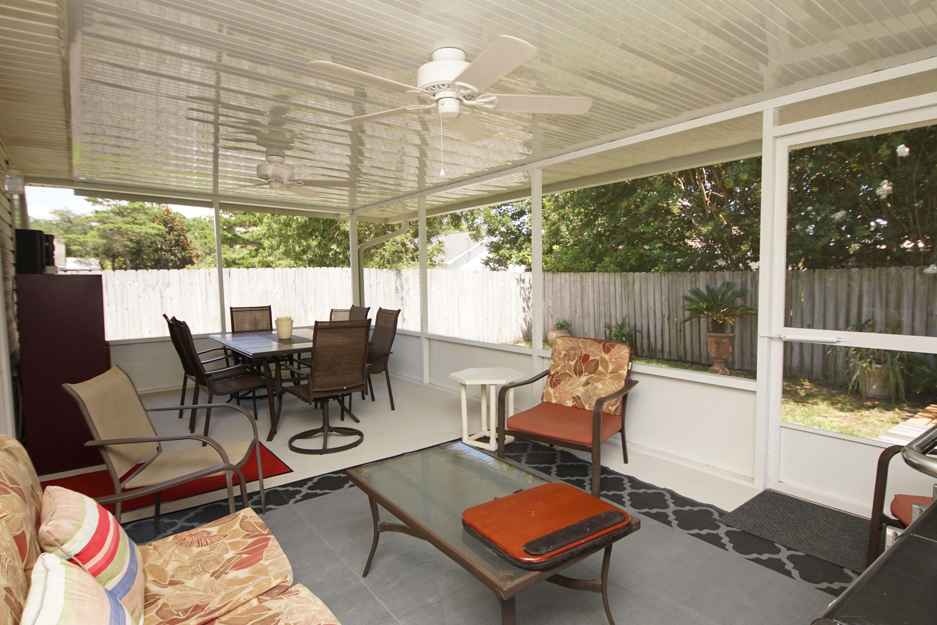 LIGHTHOUSE POINTE UNIT 3 - Residential