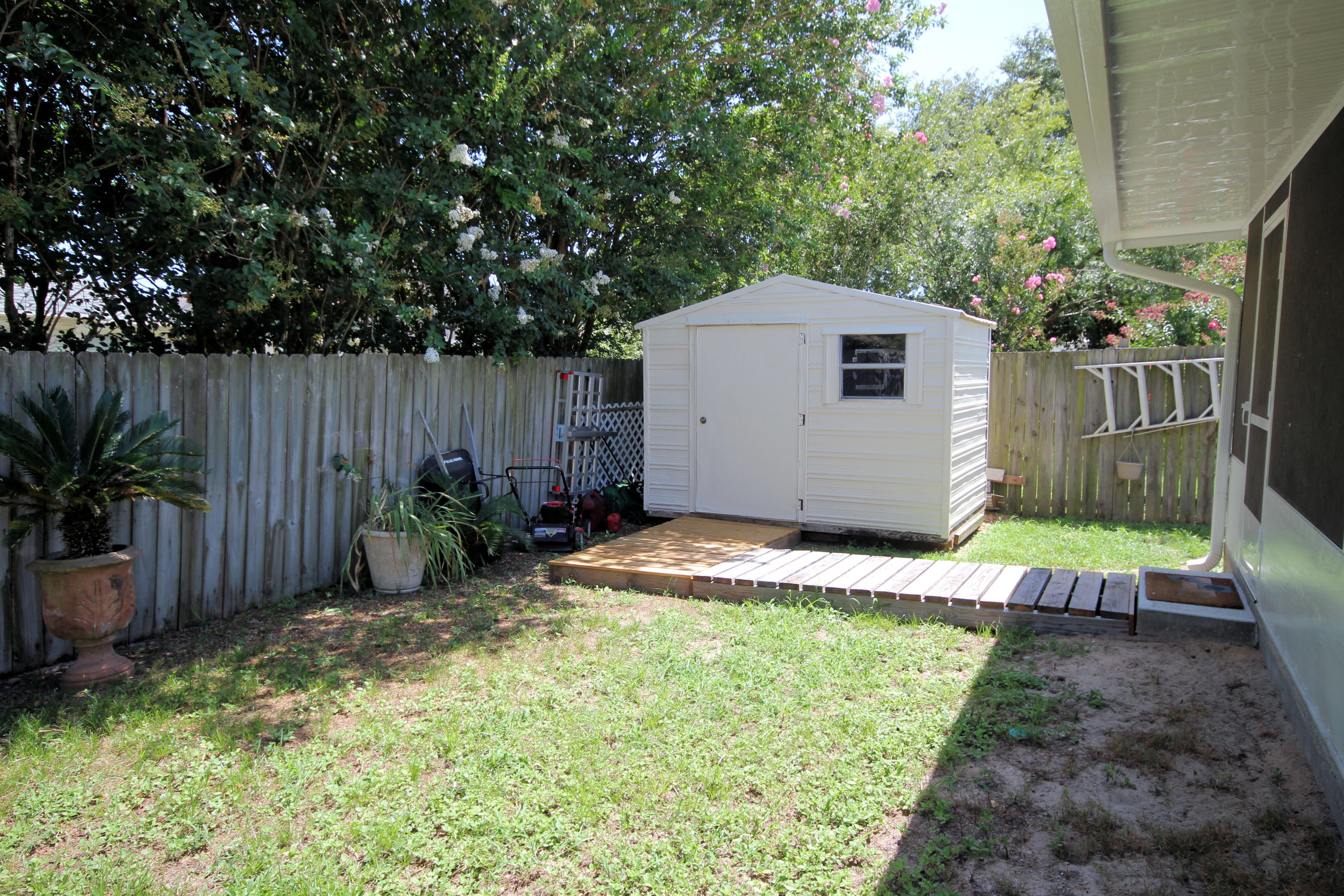 LIGHTHOUSE POINTE UNIT 3 - Residential