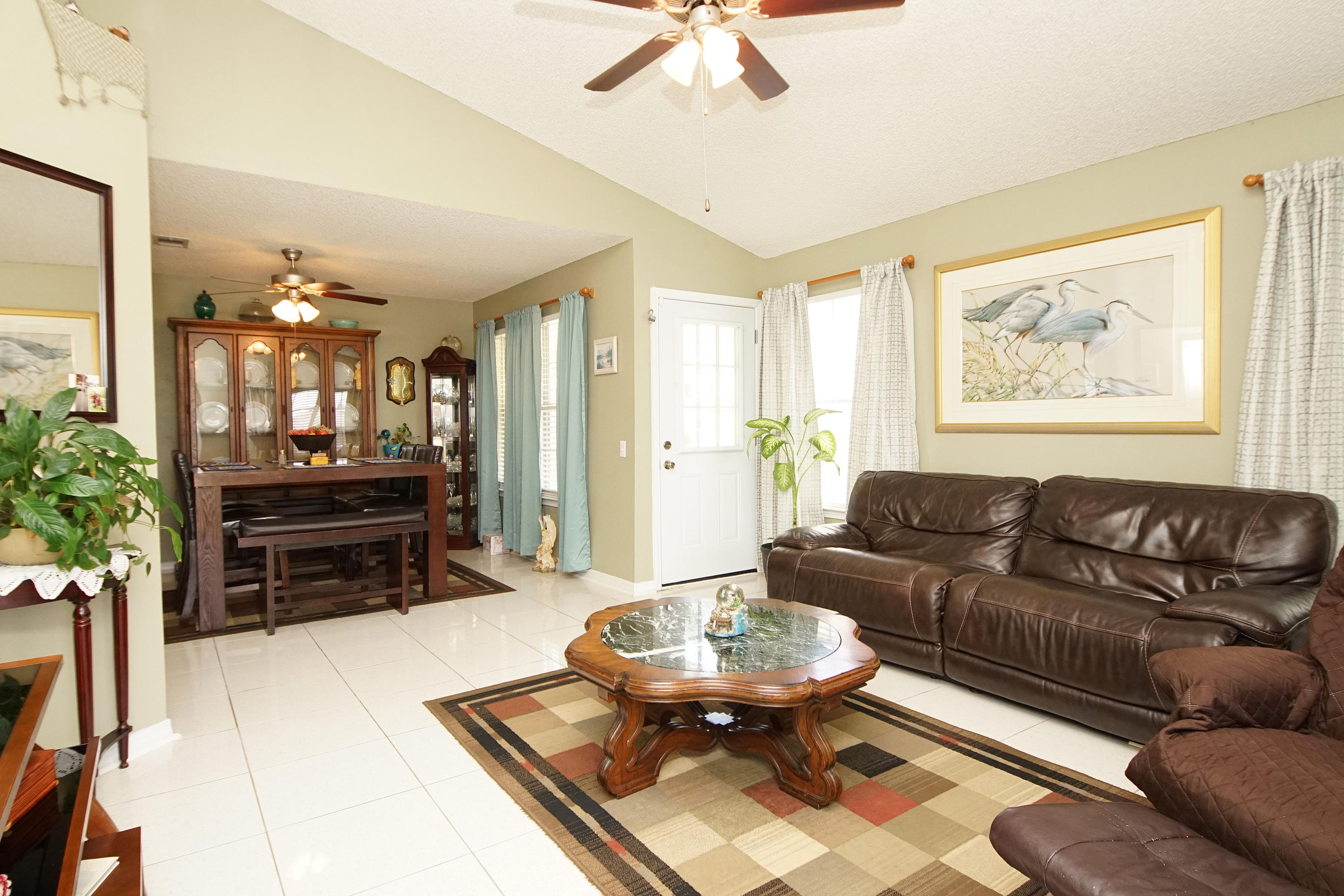 LIGHTHOUSE POINTE UNIT 3 - Residential