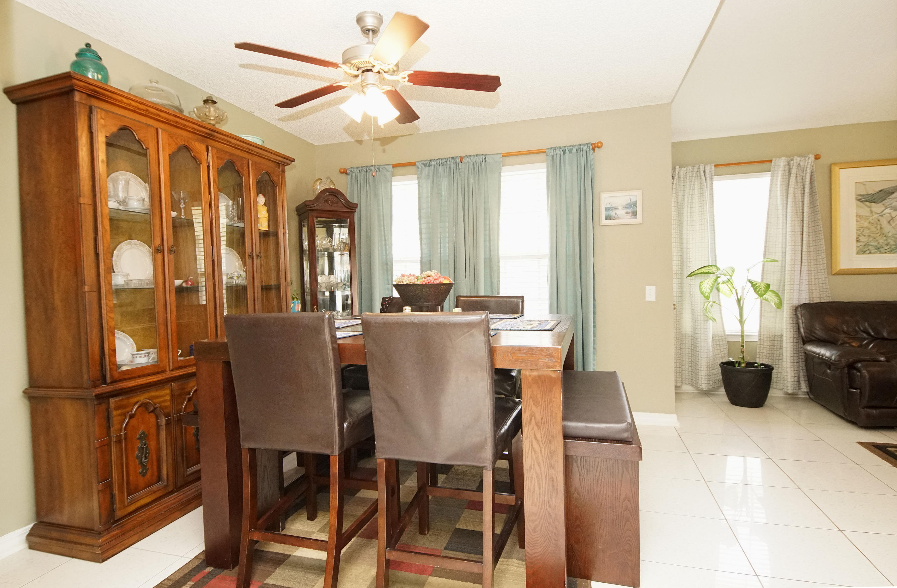 LIGHTHOUSE POINTE UNIT 3 - Residential