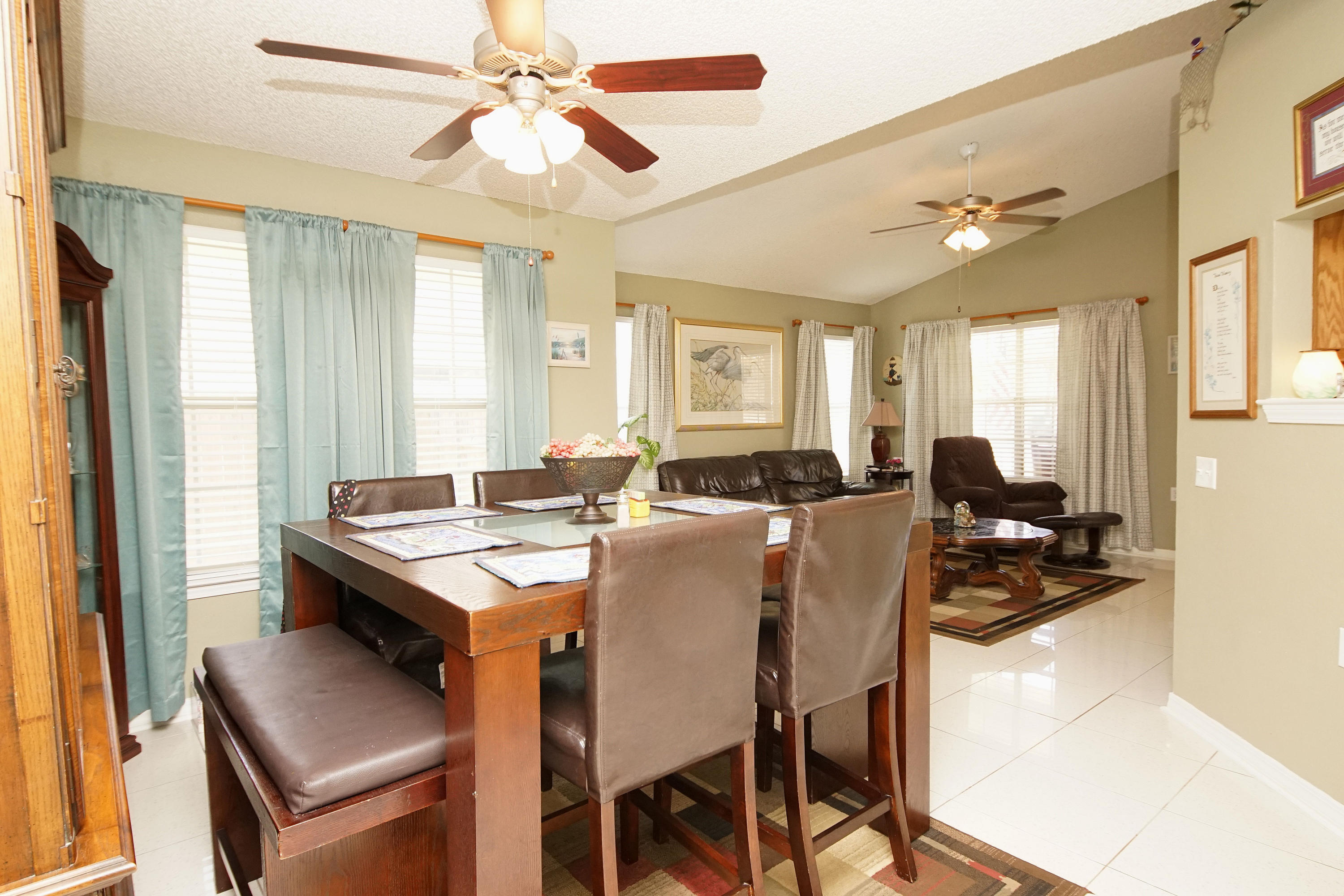 LIGHTHOUSE POINTE UNIT 3 - Residential