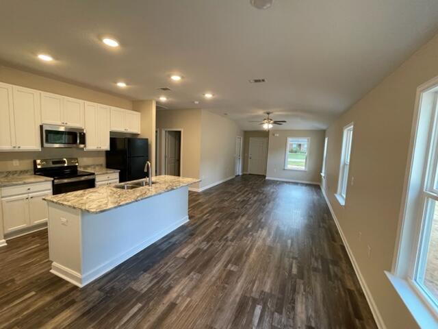 TOWN OF CRESTVIEW - Residential