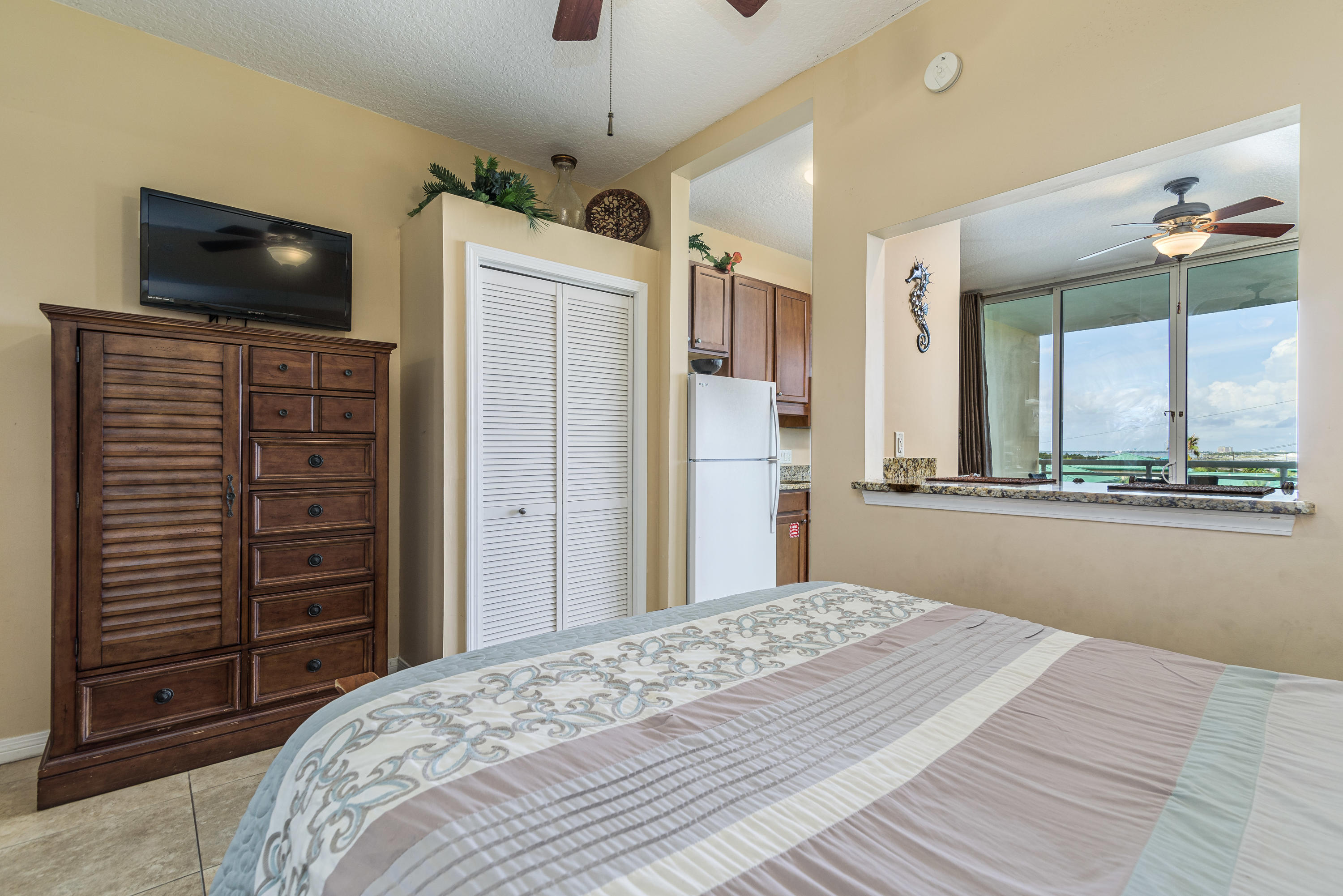 DESTIN WEST GULFSIDE VILLAS - Residential