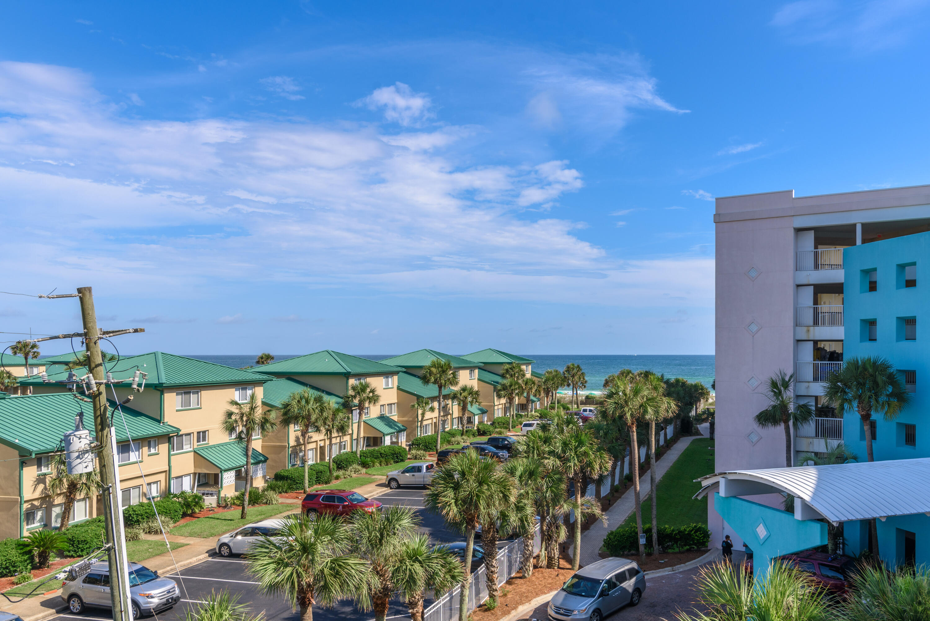 DESTIN WEST GULFSIDE VILLAS - Residential