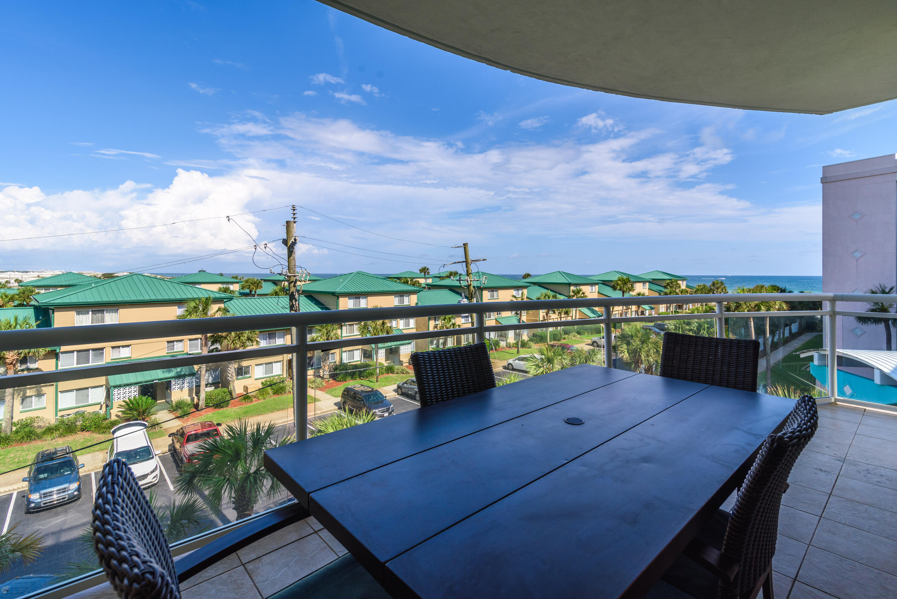 DESTIN WEST GULFSIDE VILLAS - Residential