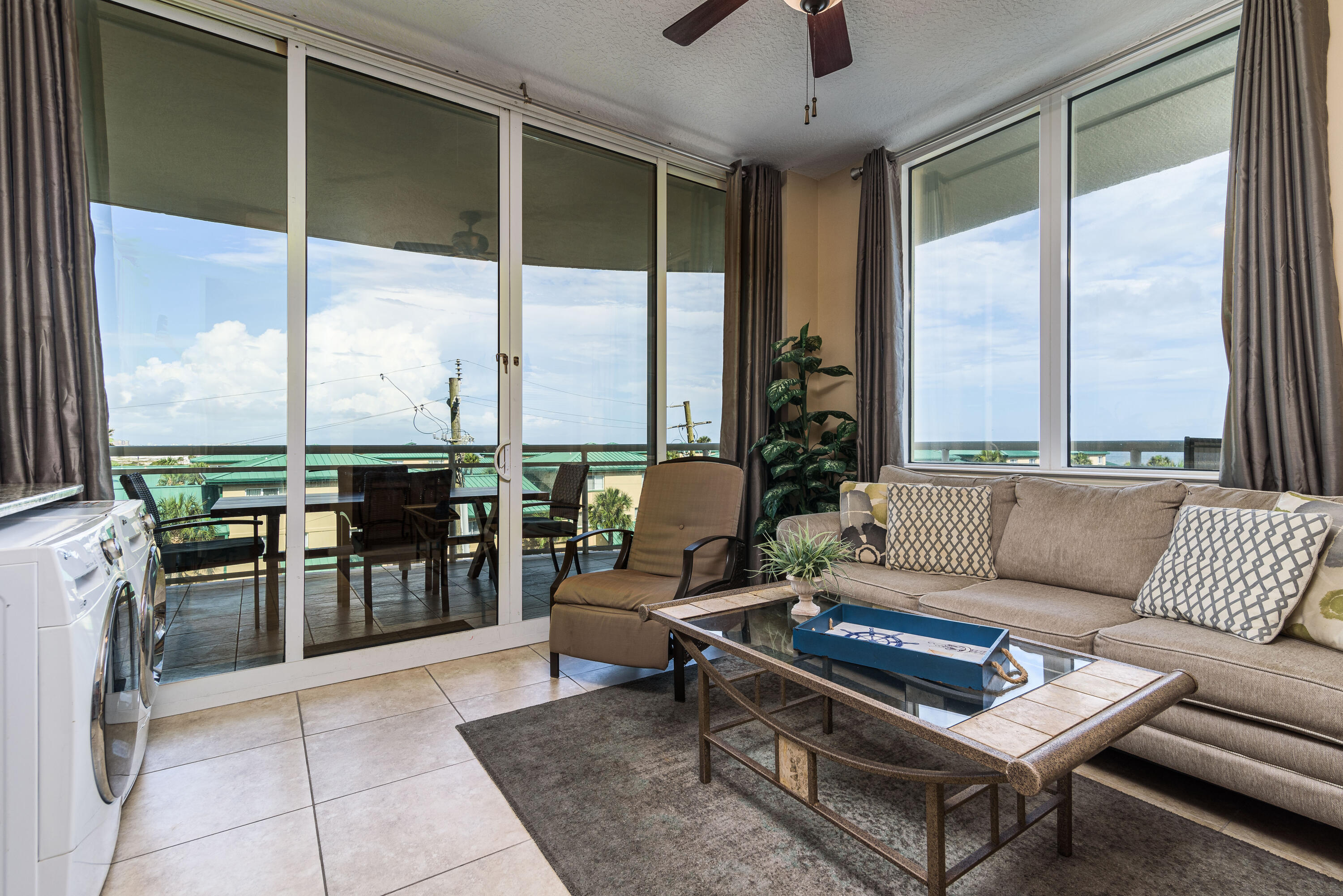 DESTIN WEST GULFSIDE VILLAS - Residential