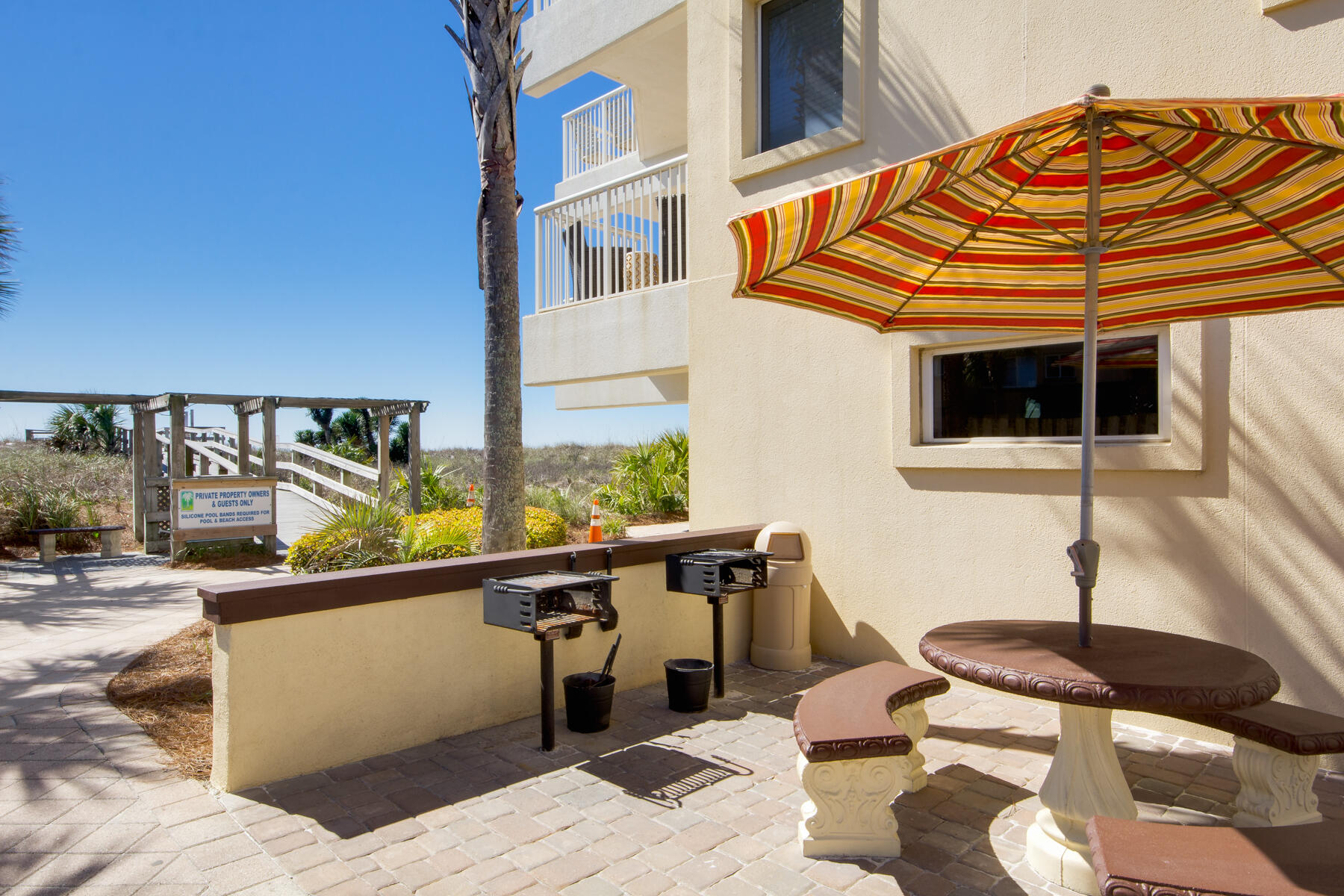 DESTIN WEST GULFSIDE VILLAS - Residential