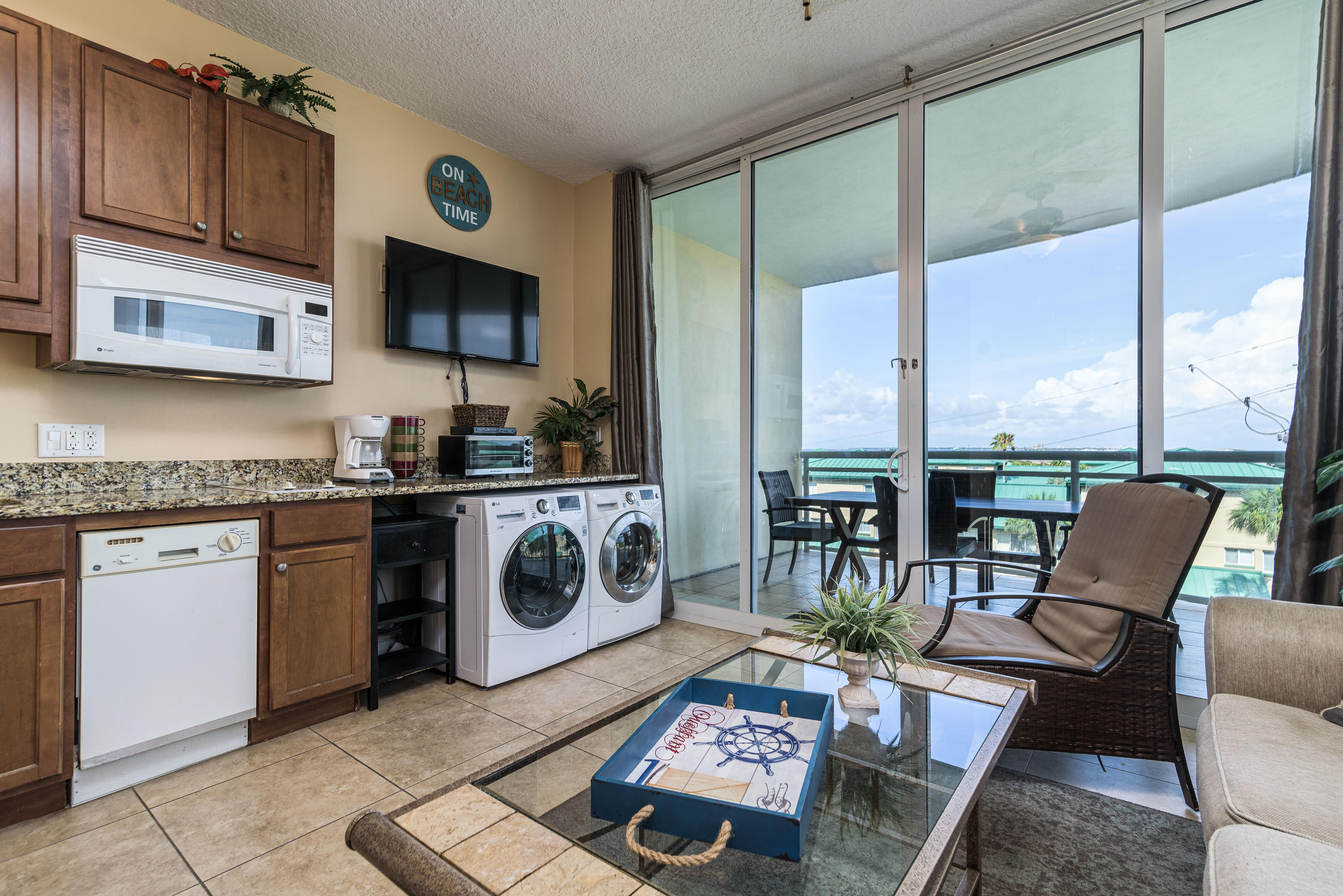 DESTIN WEST GULFSIDE VILLAS - Residential