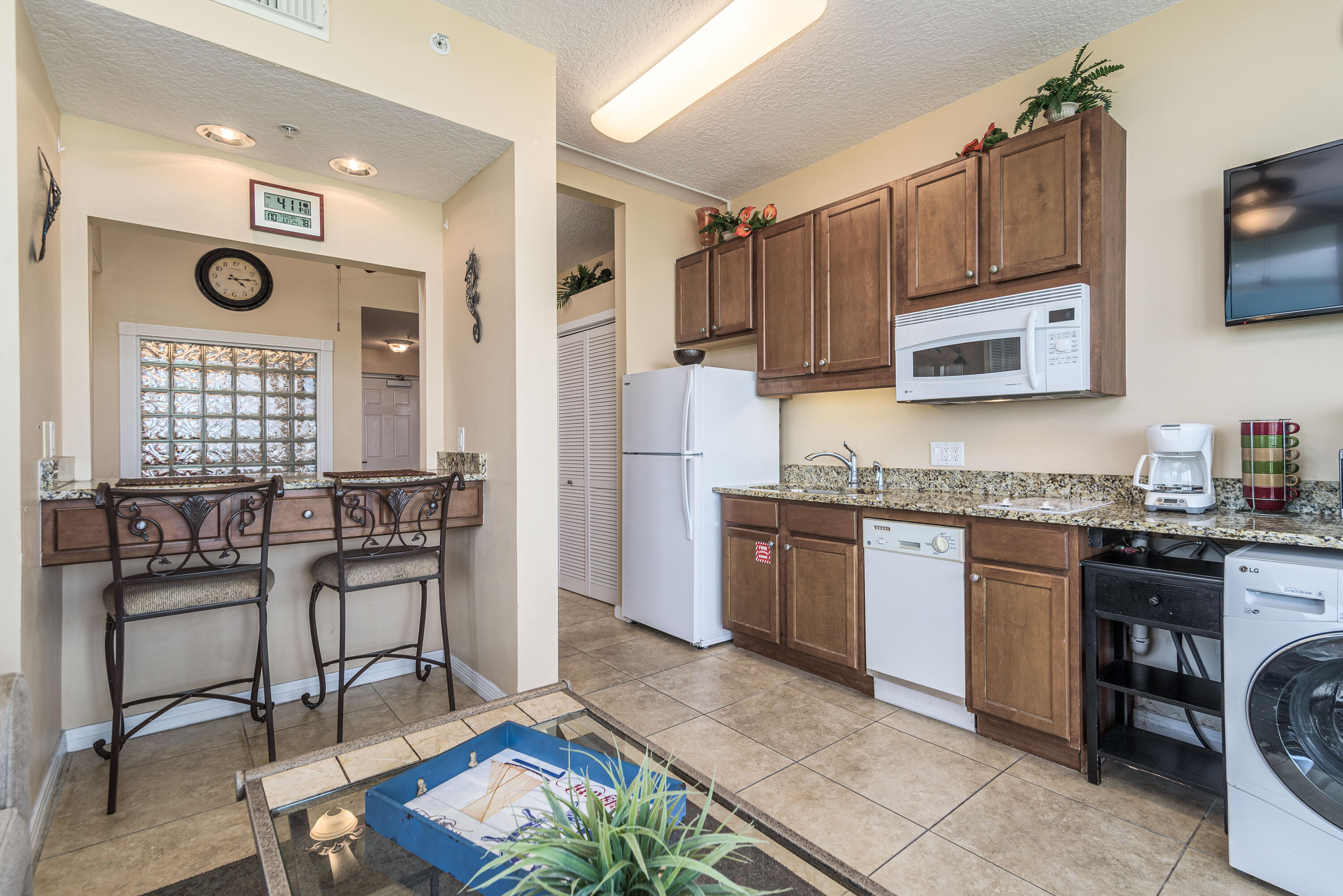 DESTIN WEST GULFSIDE VILLAS - Residential