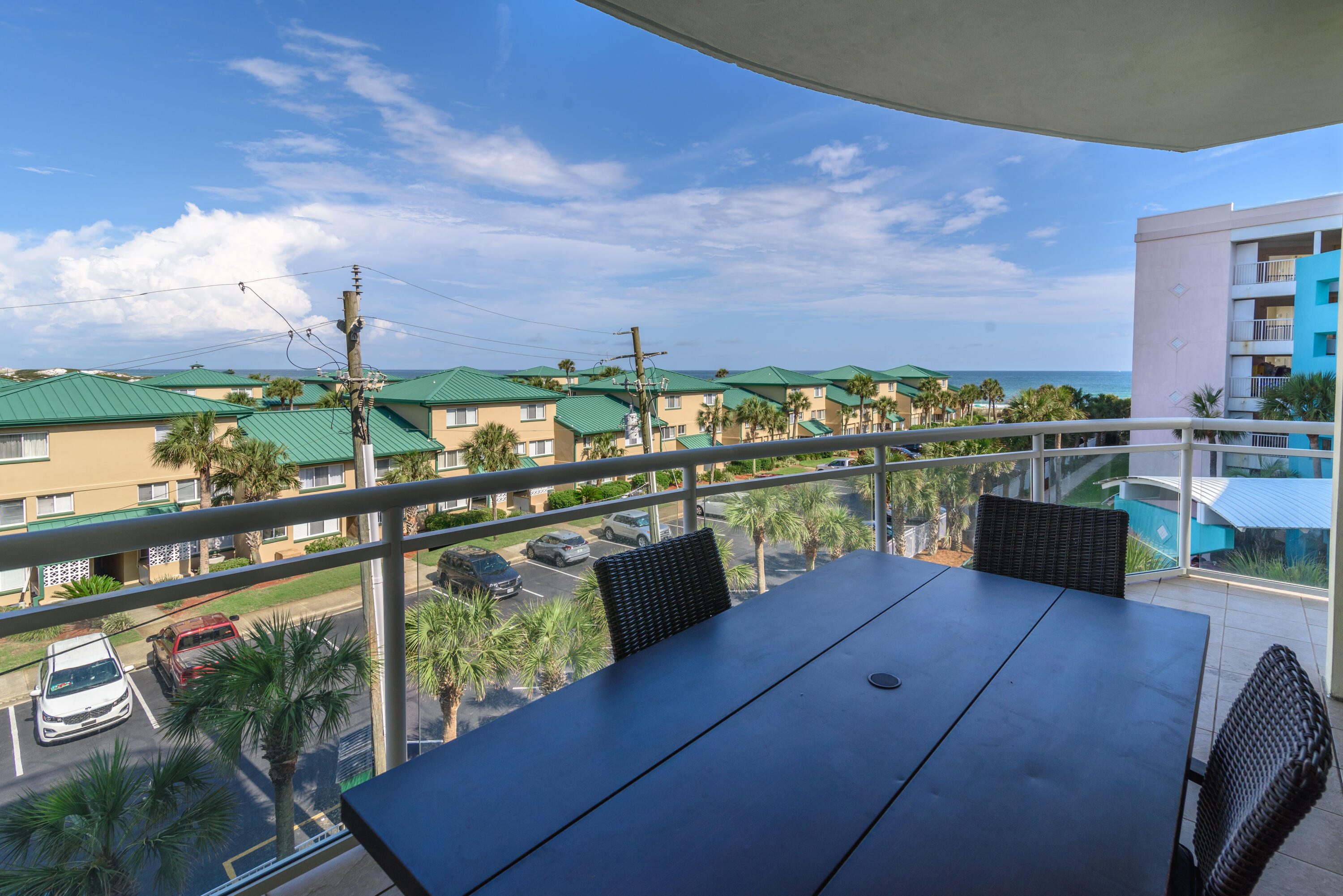 DESTIN WEST GULFSIDE VILLAS - Residential