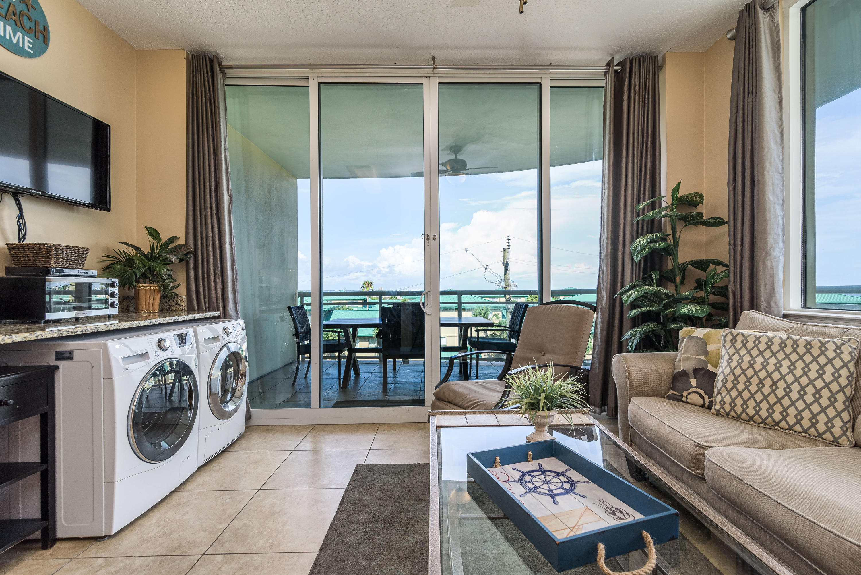 DESTIN WEST GULFSIDE VILLAS - Residential