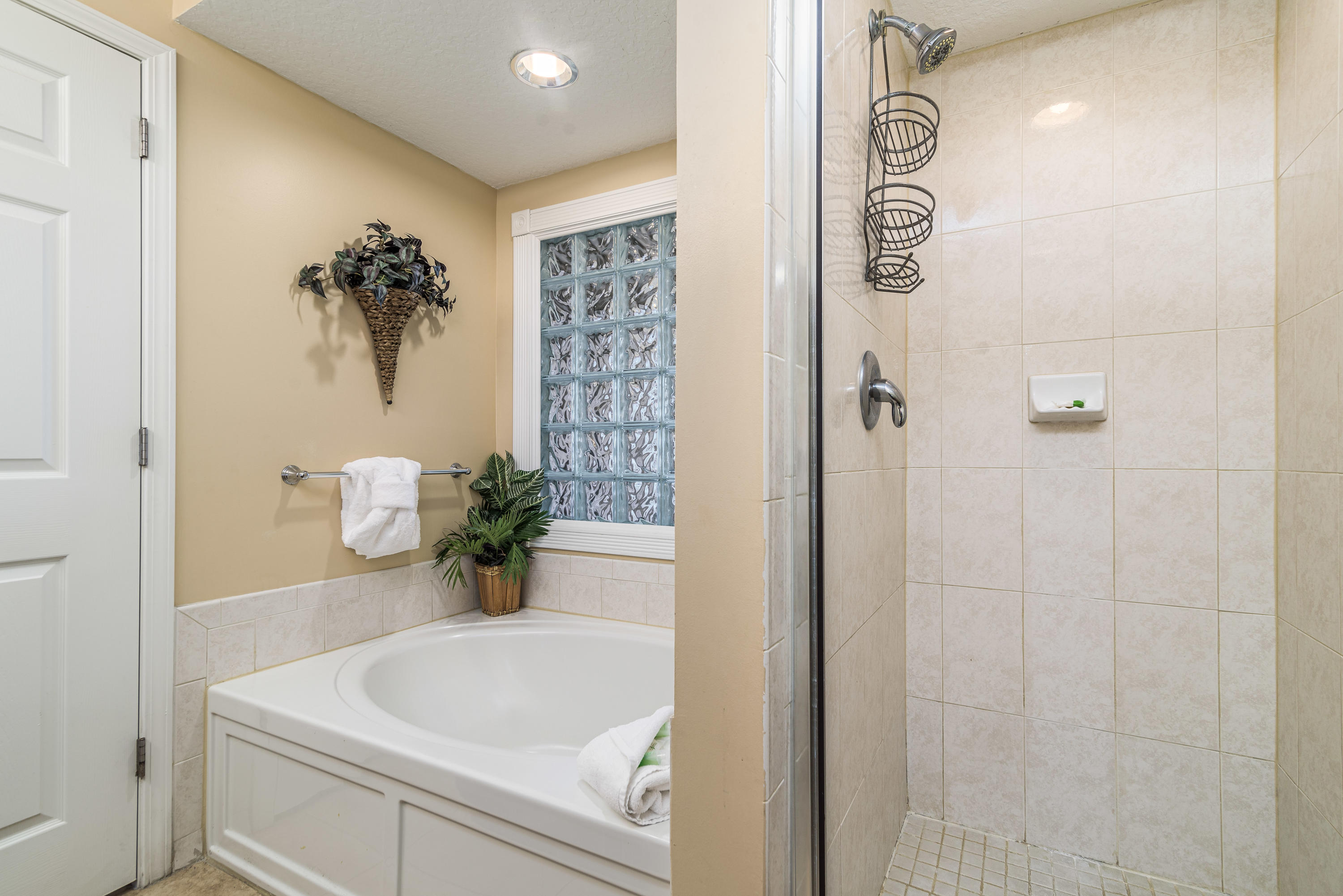 DESTIN WEST GULFSIDE VILLAS - Residential