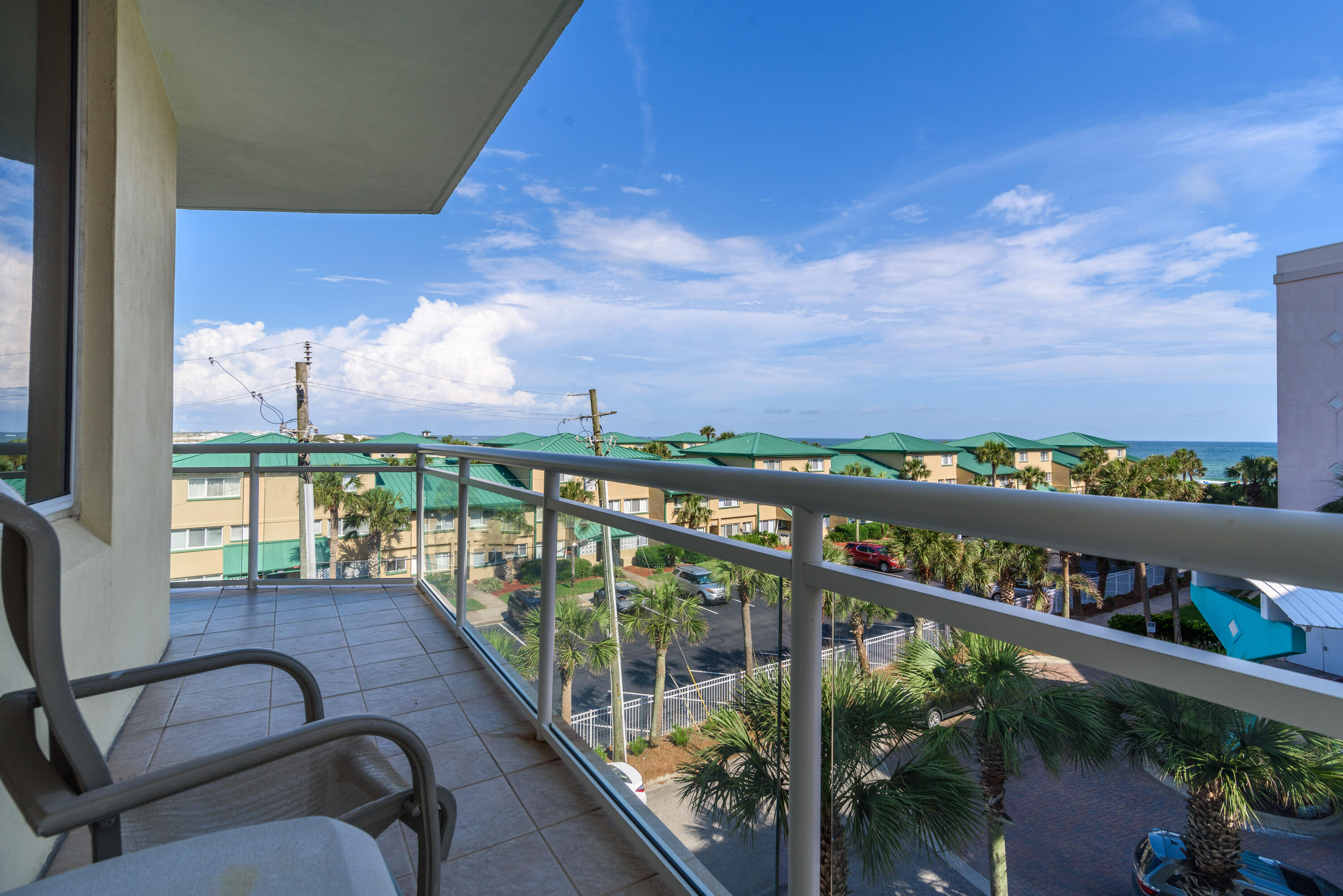 DESTIN WEST GULFSIDE VILLAS - Residential